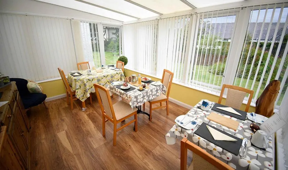 Restaurant/places to eat in Grenitote B&B