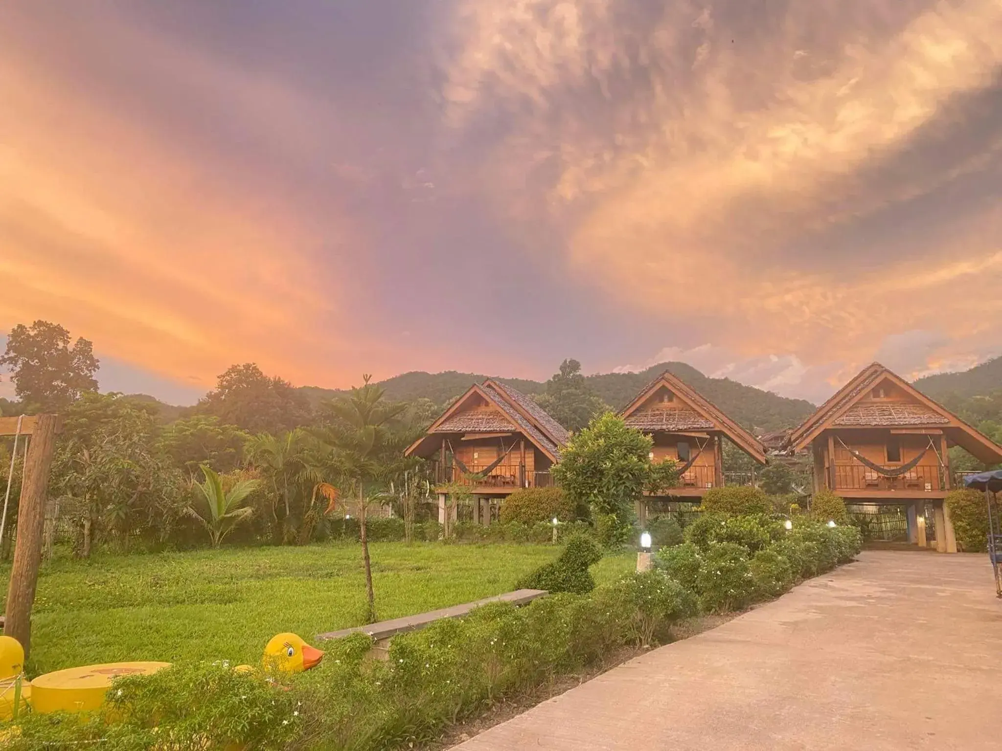 Double Room with Mountain View with Fan in Pai Smilehouse Double Room with Mountain View with Fan in Pai Smilehouse