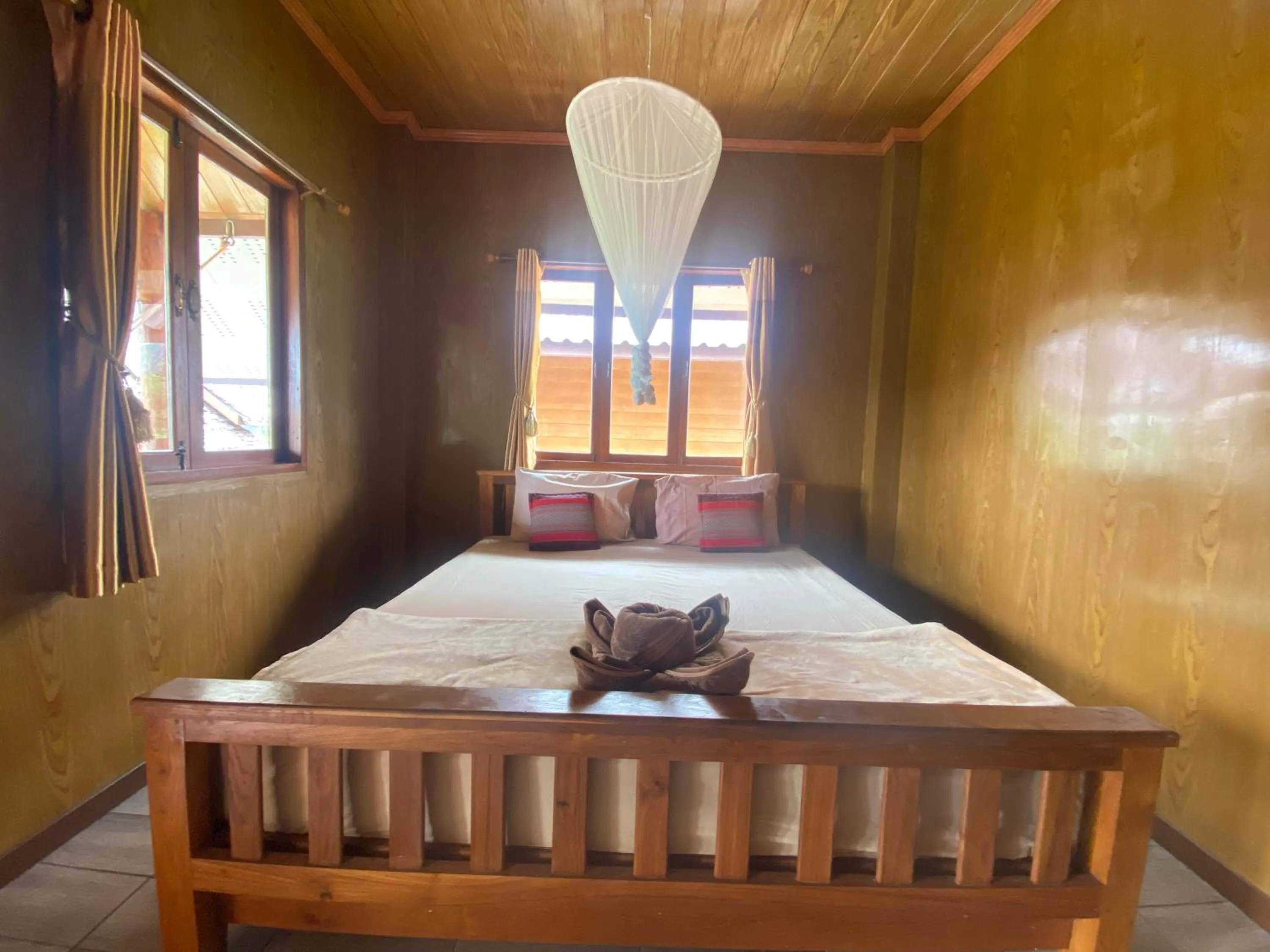 Bed in Pai Smilehouse