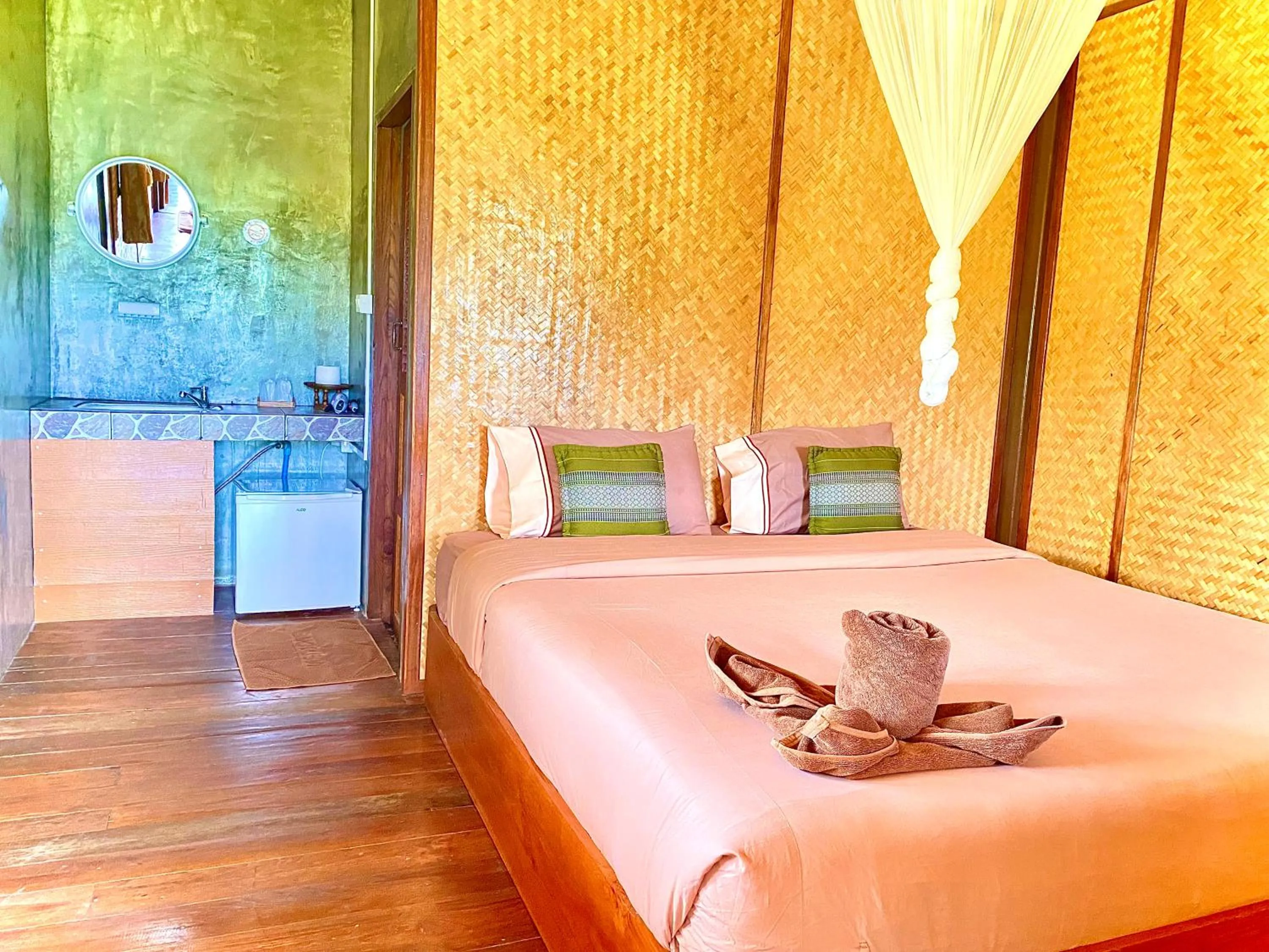 Bed in Pai Smilehouse