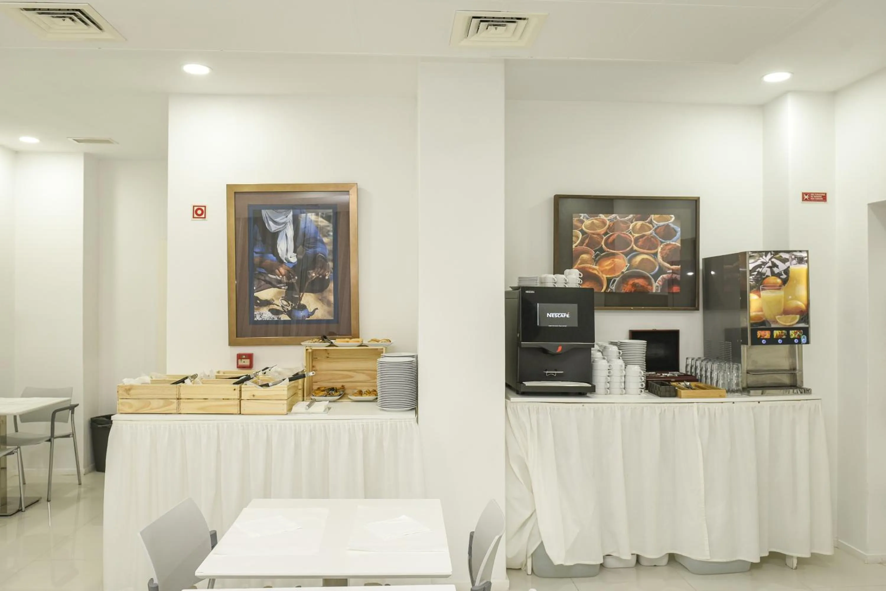 Coffee/tea facilities in Dom Joao Hotel