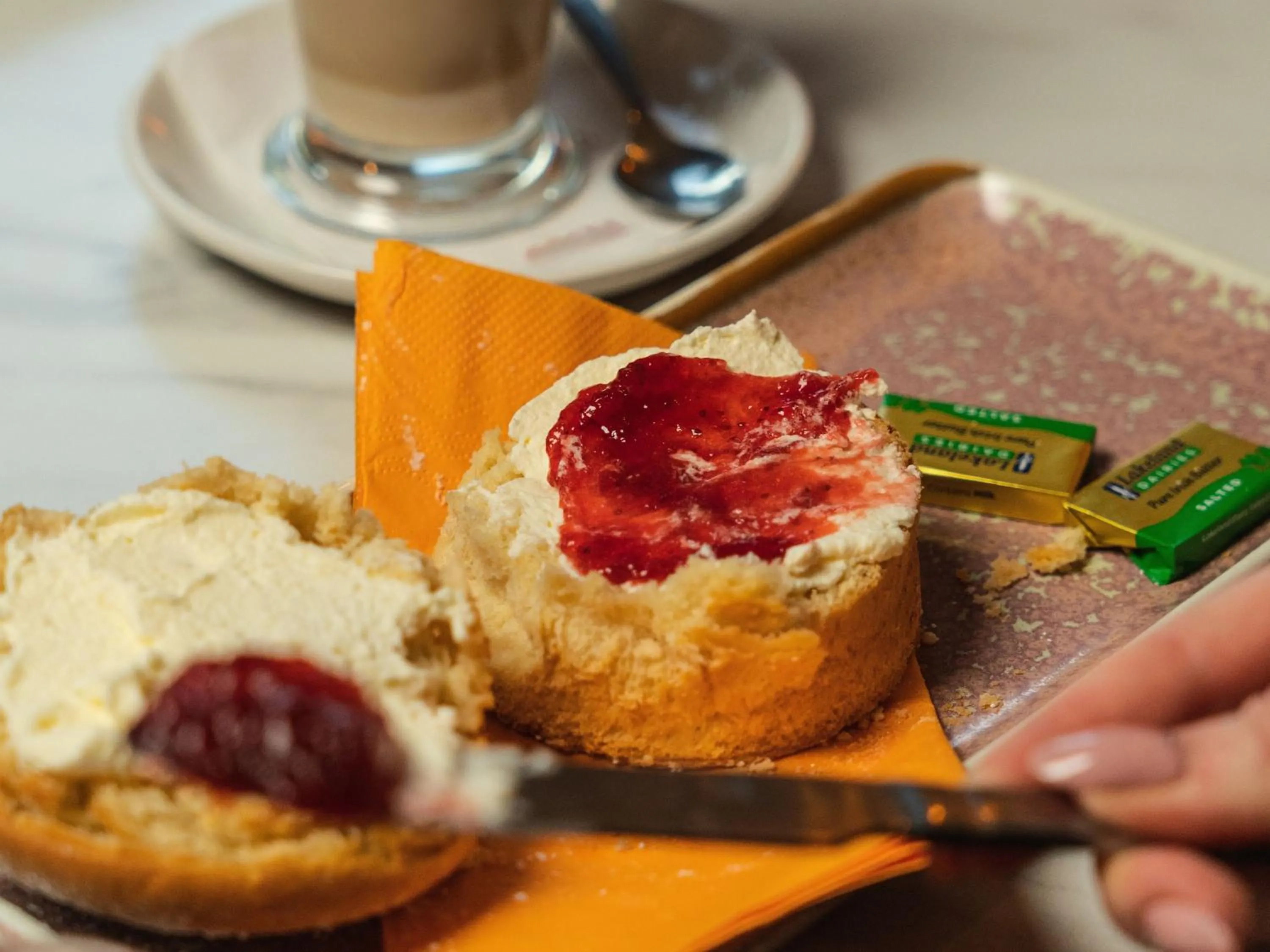 Restaurant/places to eat in Seagoe Hotel