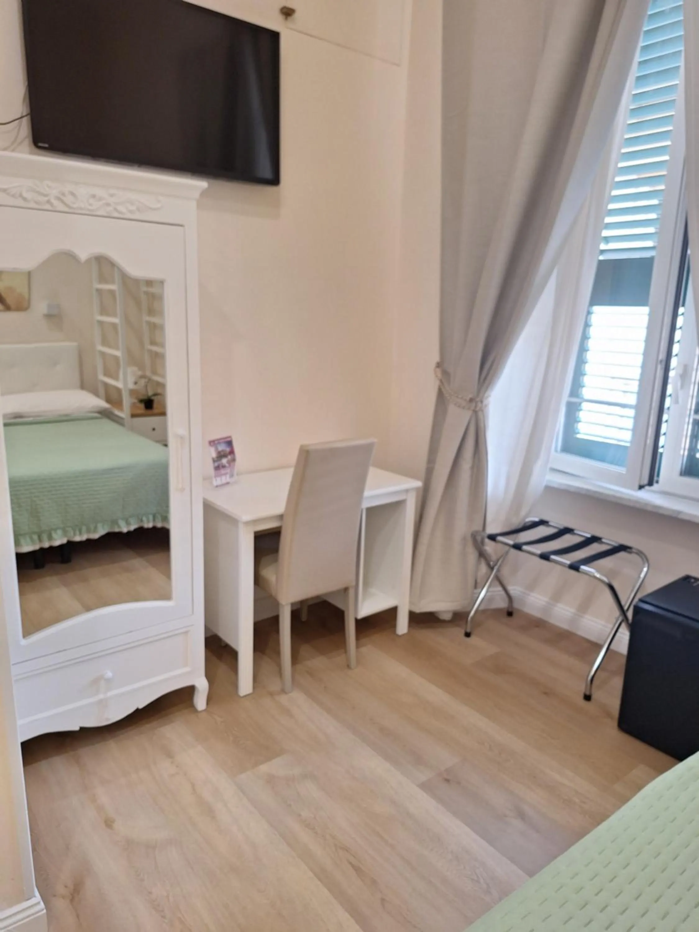 TV and multimedia, Bed in Evergreen