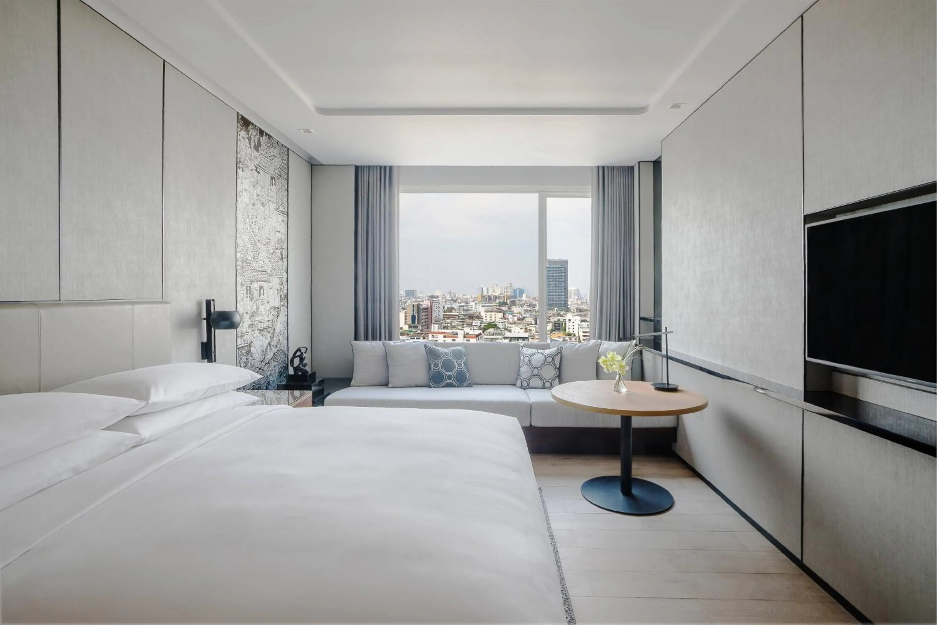 Photo of the whole room, Bed in Bangkok Marriott Hotel The Surawongse