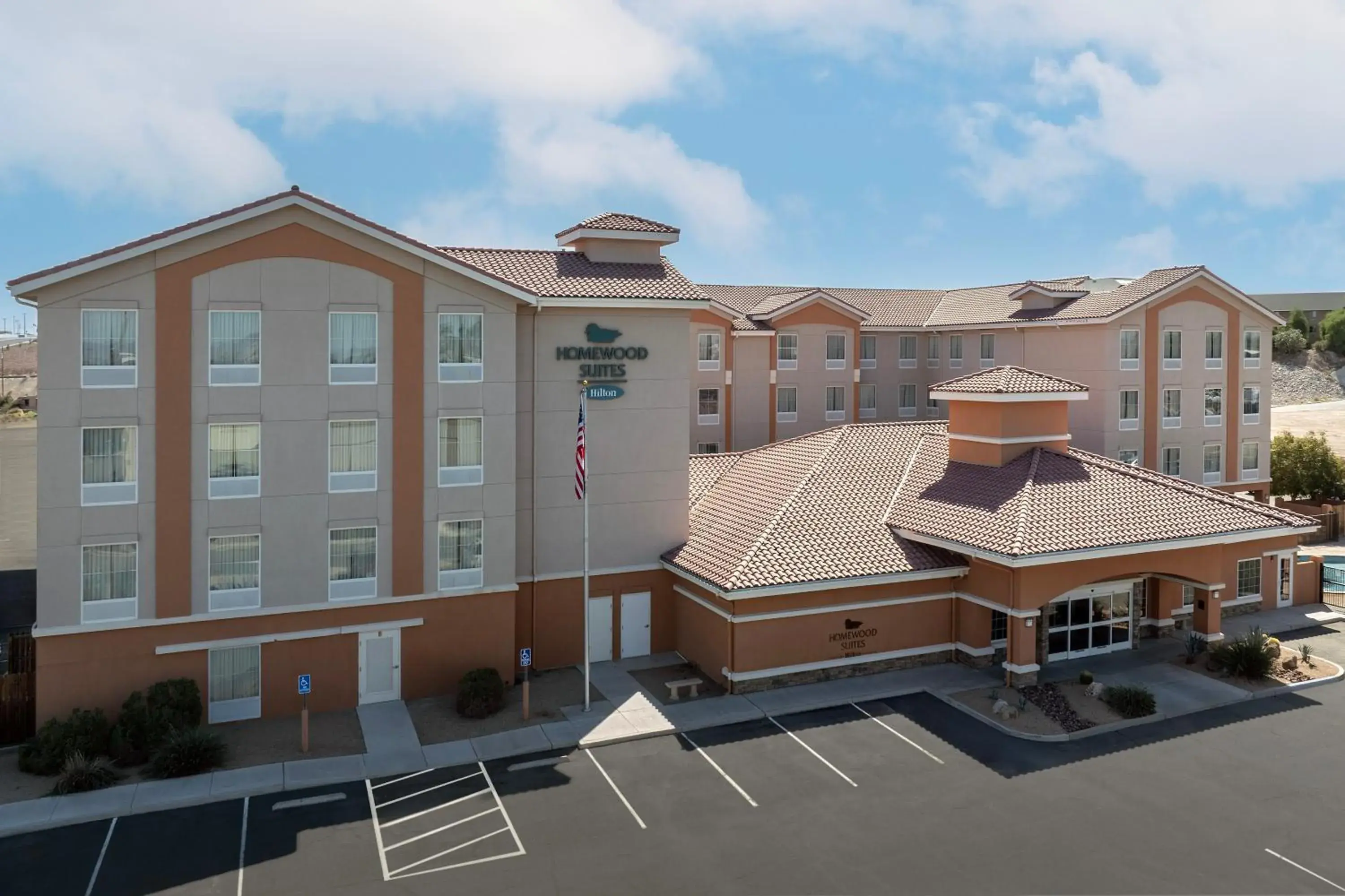 Property building in Homewood Suites by Hilton Yuma Property building in Homewood Suites by Hilton Yuma