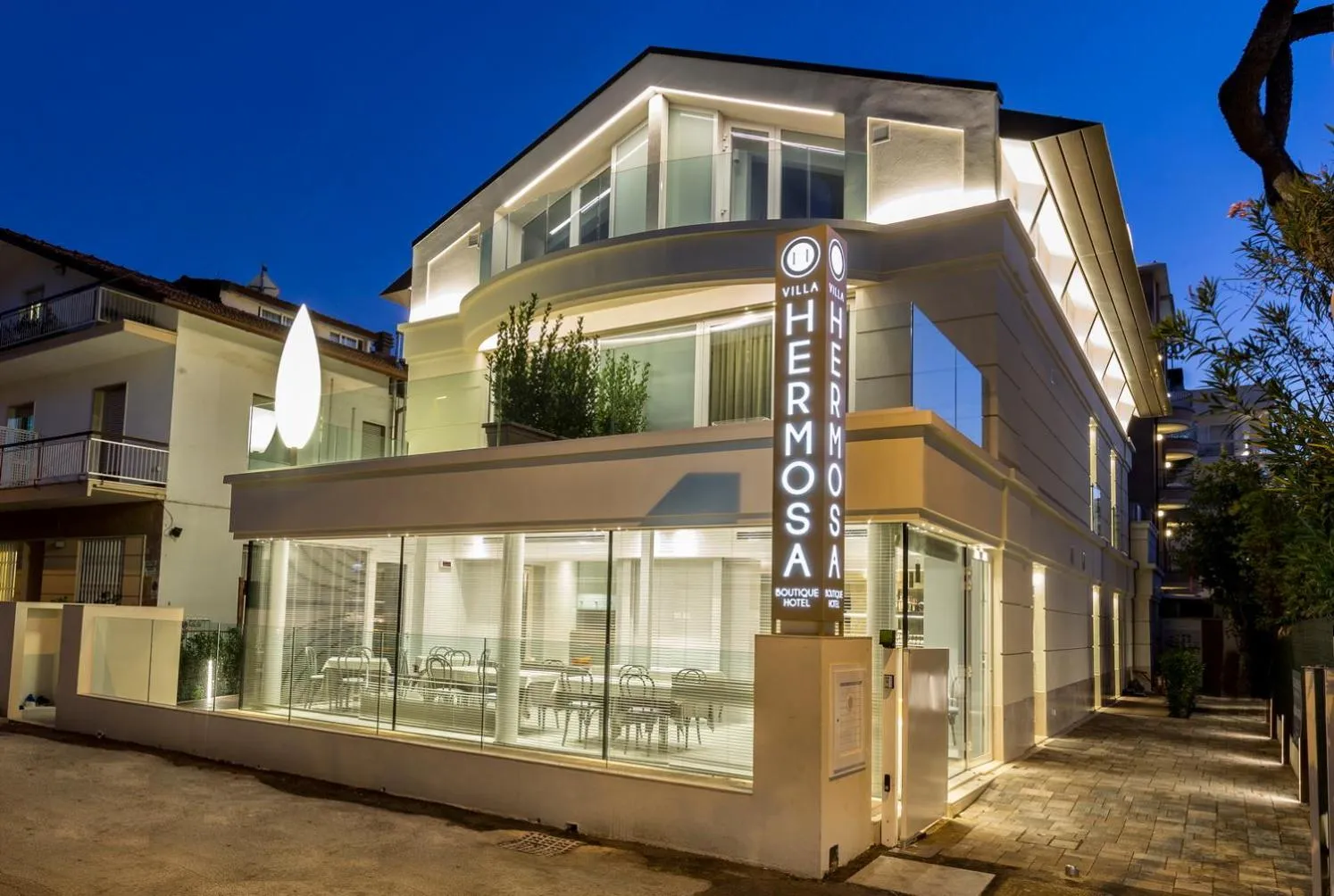 Property building in Hotel Villa Hermosa