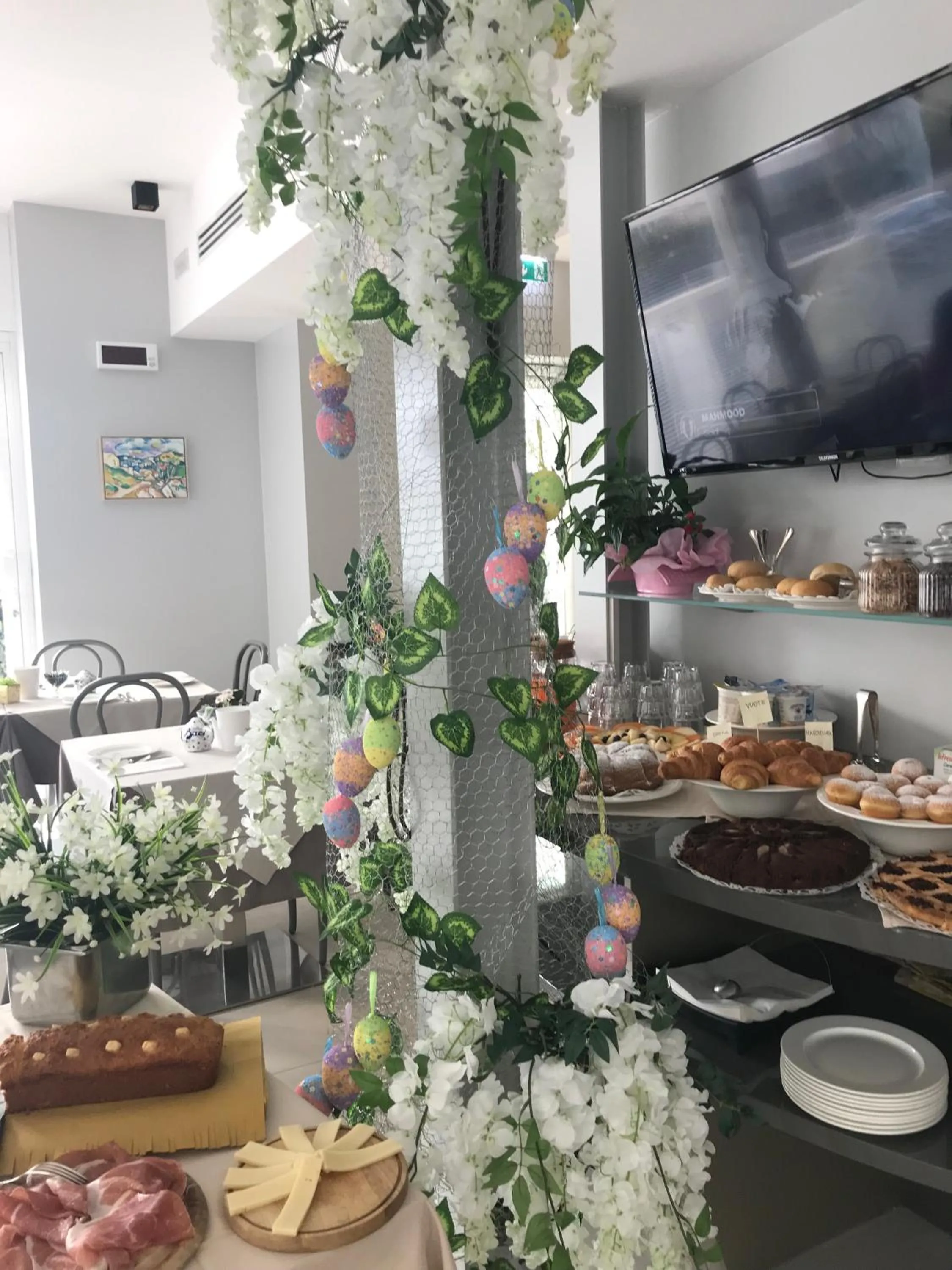 Breakfast in Hotel Villa Hermosa