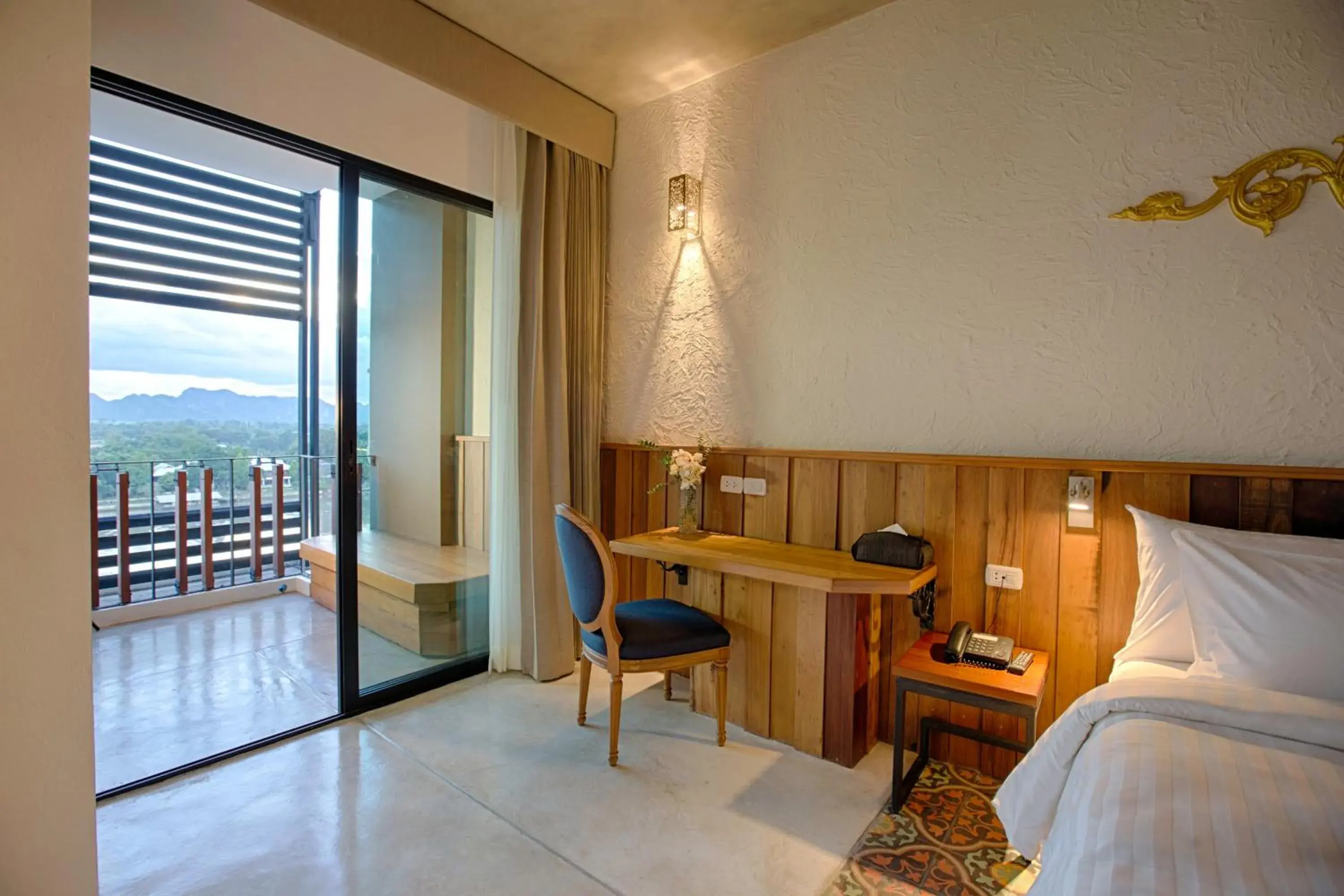 Bed in Natee The Riverfront Hotel Kanchanaburi Bed in Natee The Riverfront Hotel Kanchanaburi