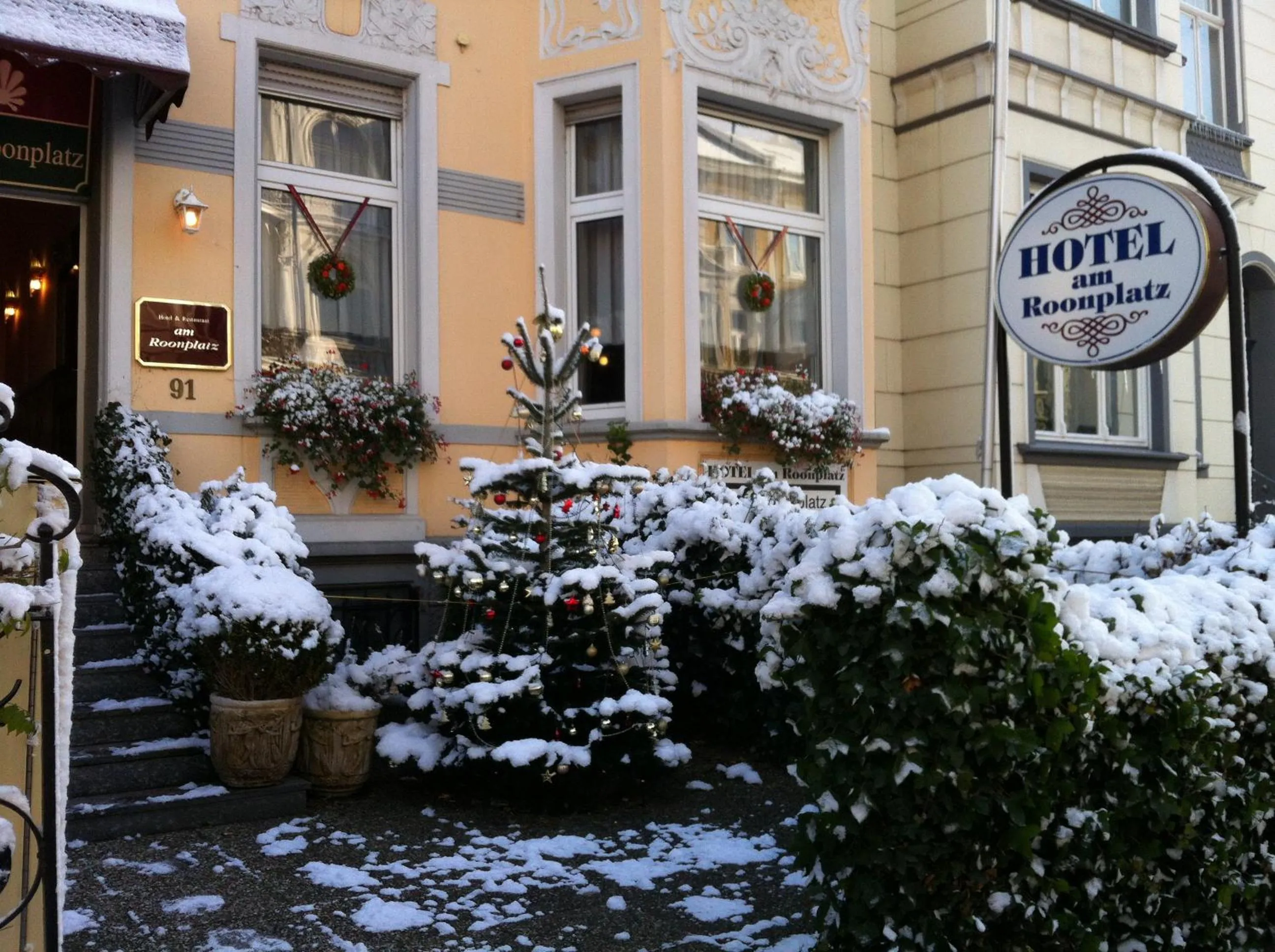 Facade/entrance in Hotel Am Roonplatz
