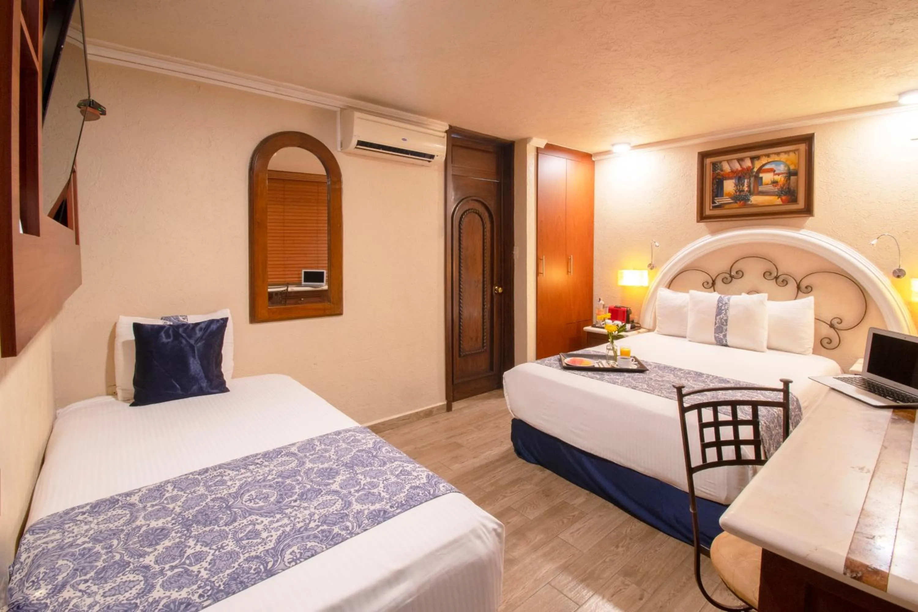 Photo of the whole room, Bed in Arcángel Puebla