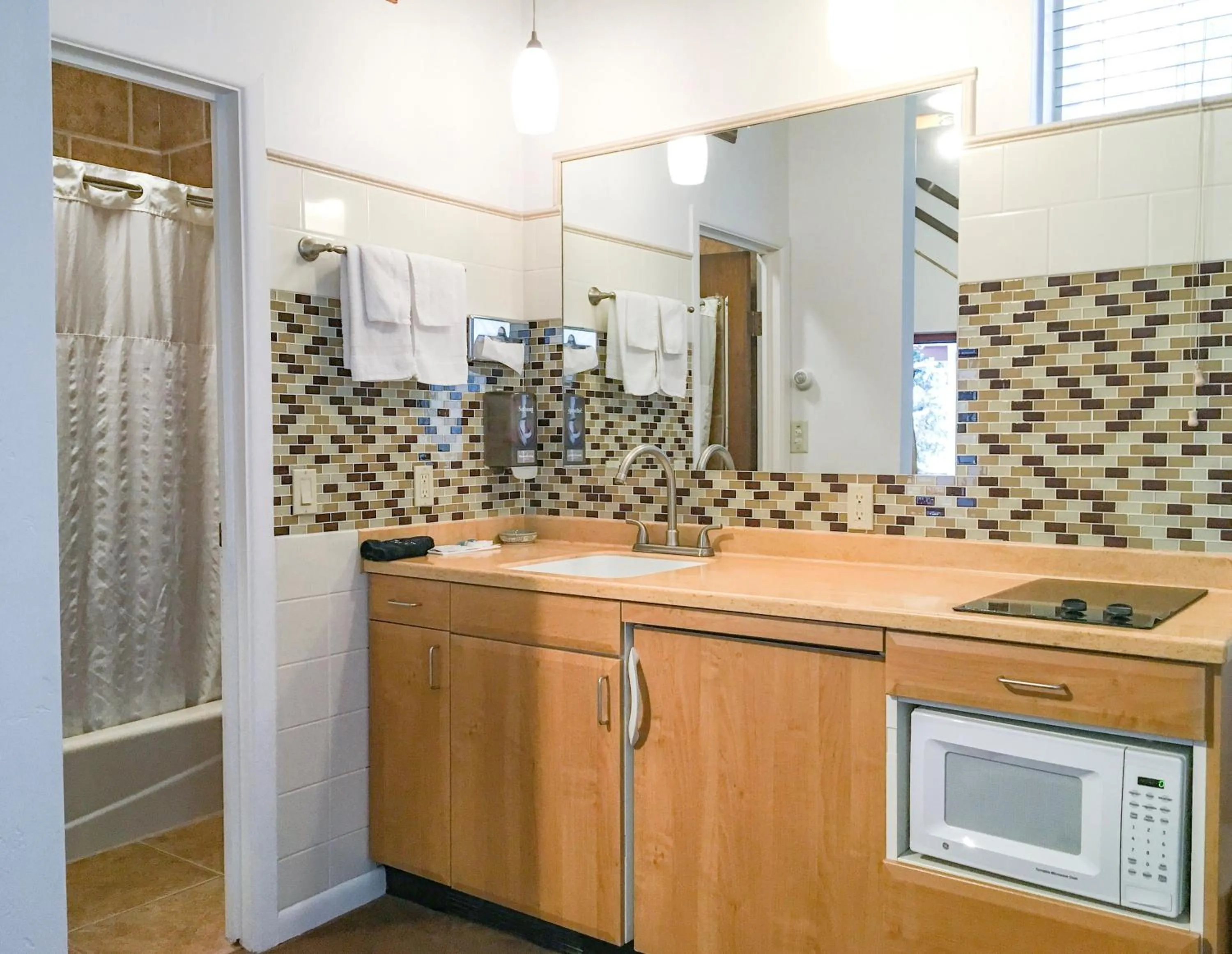 Kitchen or kitchenette in Tyrolean Lodge