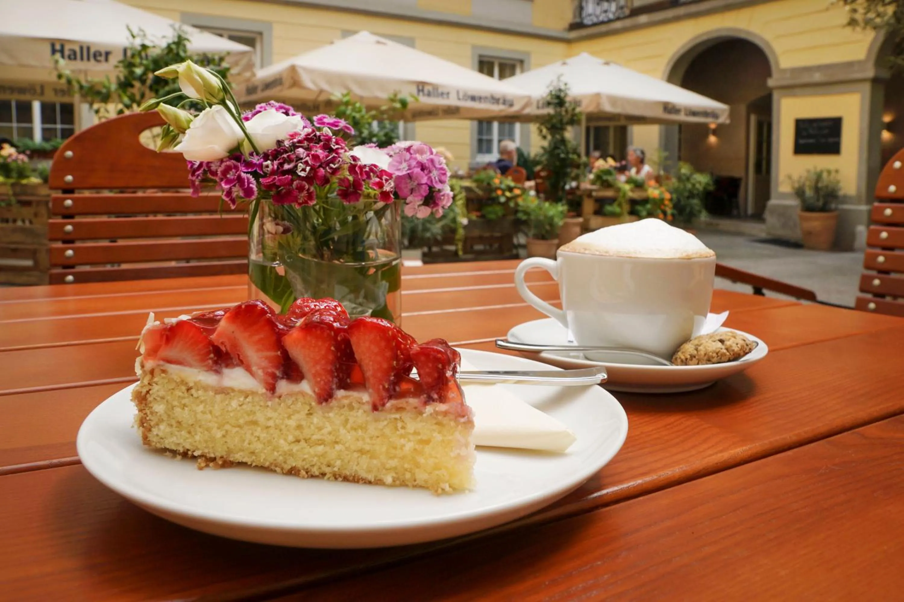 Restaurant/places to eat in BioHotel Schloss Kirchberg