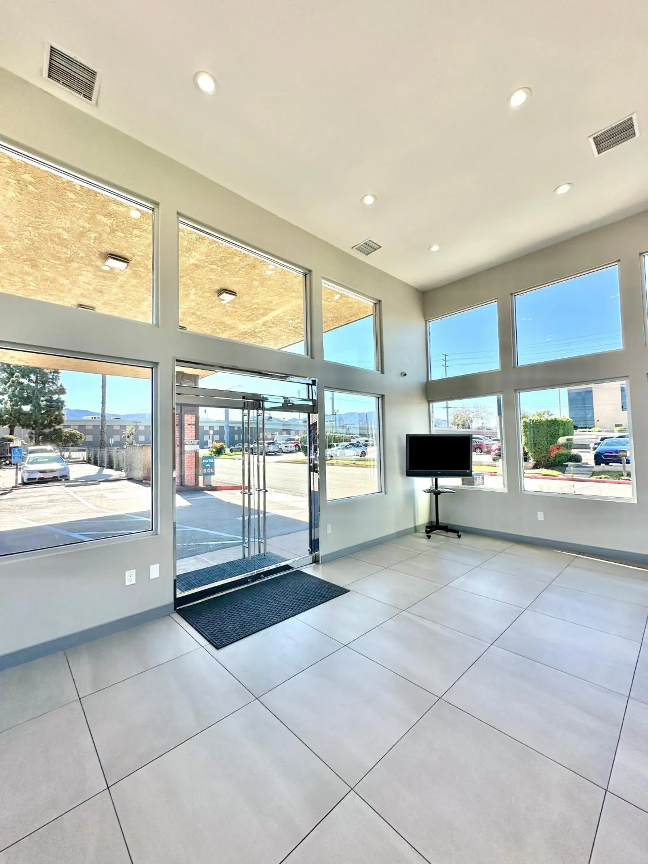 Lobby or reception in Studio 6 Corona, CA West Lobby or reception in Studio 6 Corona, CA West