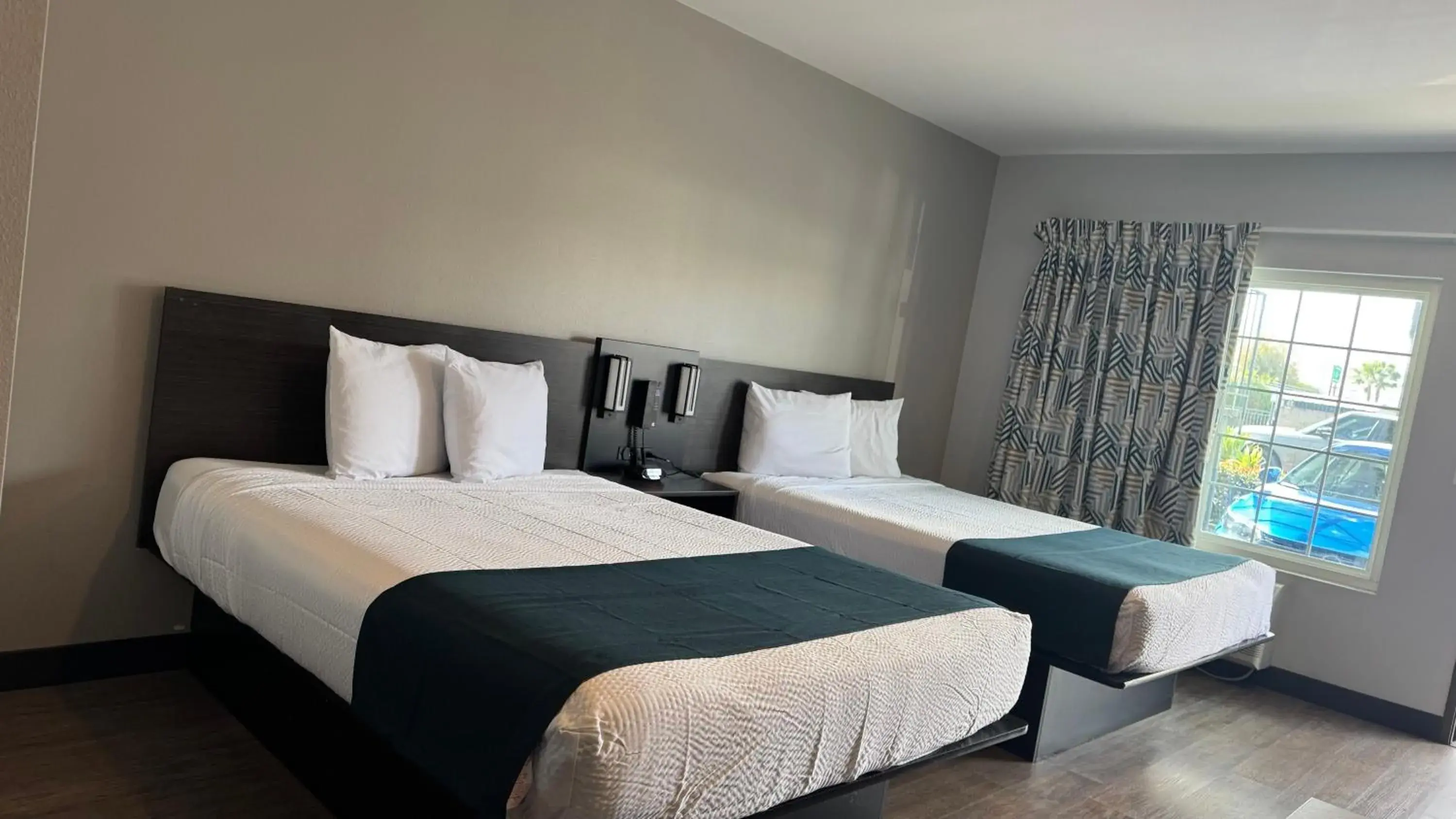 Bedroom, Bed in Studio 6 Corona, CA West Bedroom, Bed in Studio 6 Corona, CA West