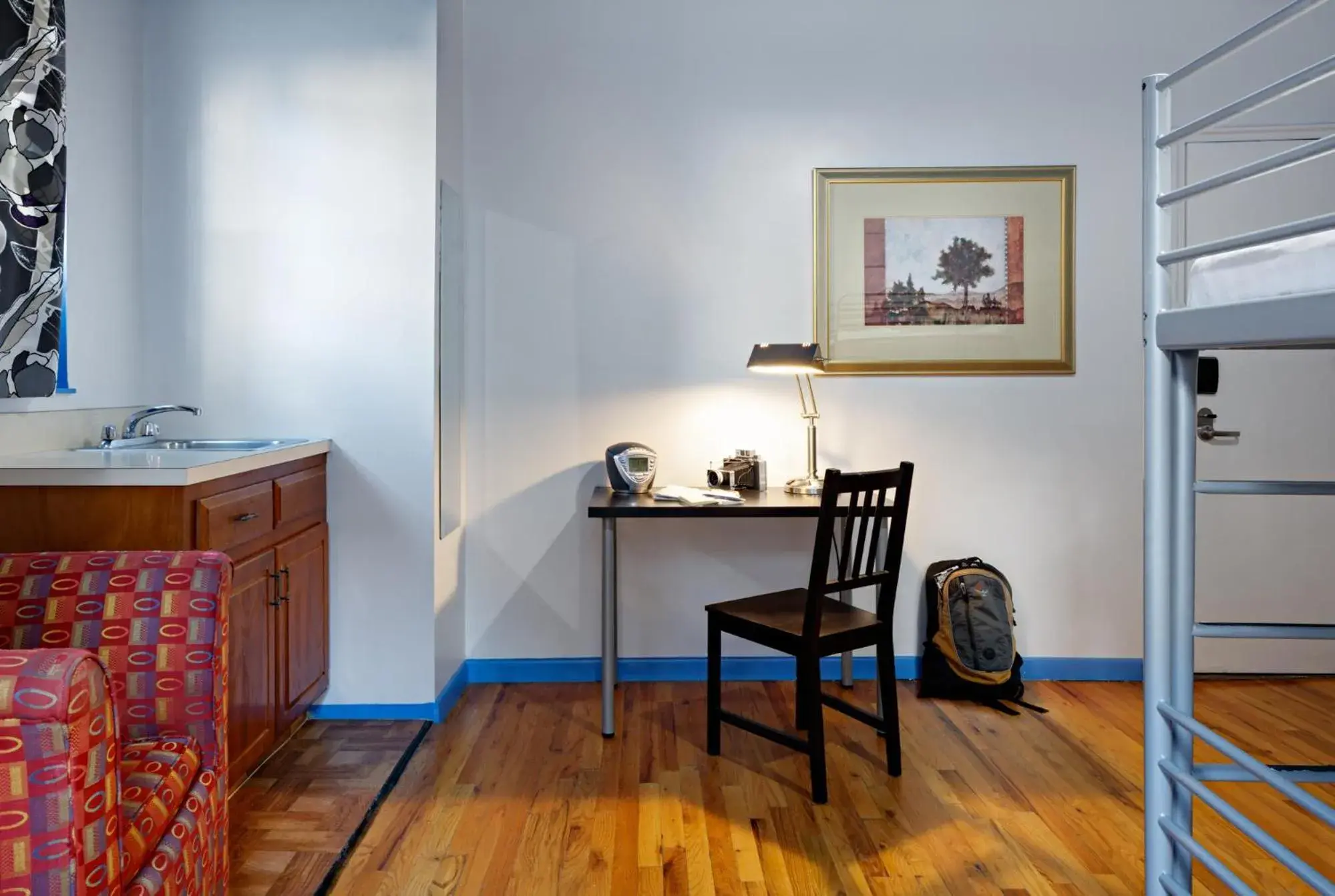 Seating area in Central Park West Hostel Seating area in Central Park West Hostel