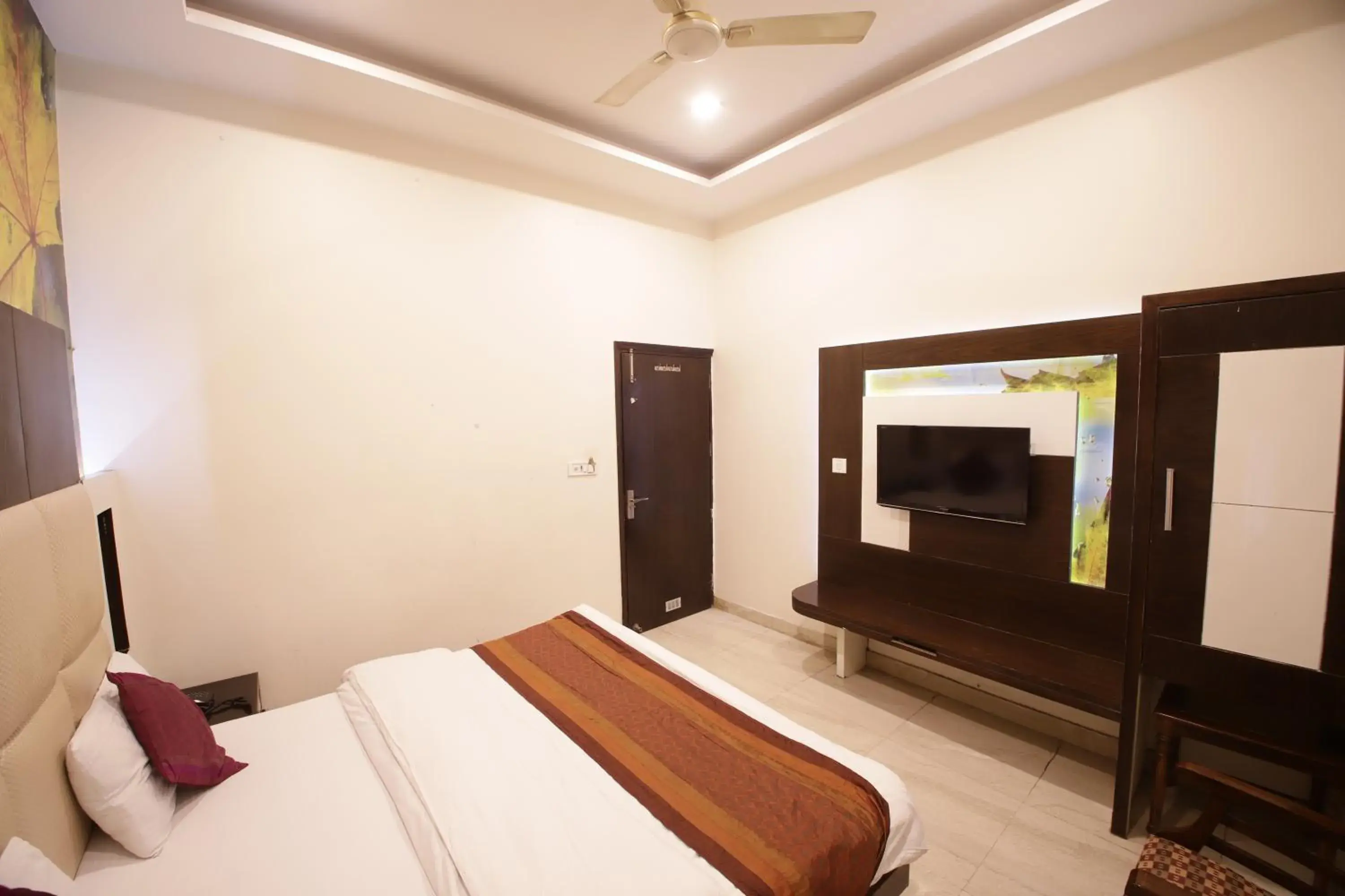 Bed in Hotel Golden Wings Bed in Hotel Golden Wings