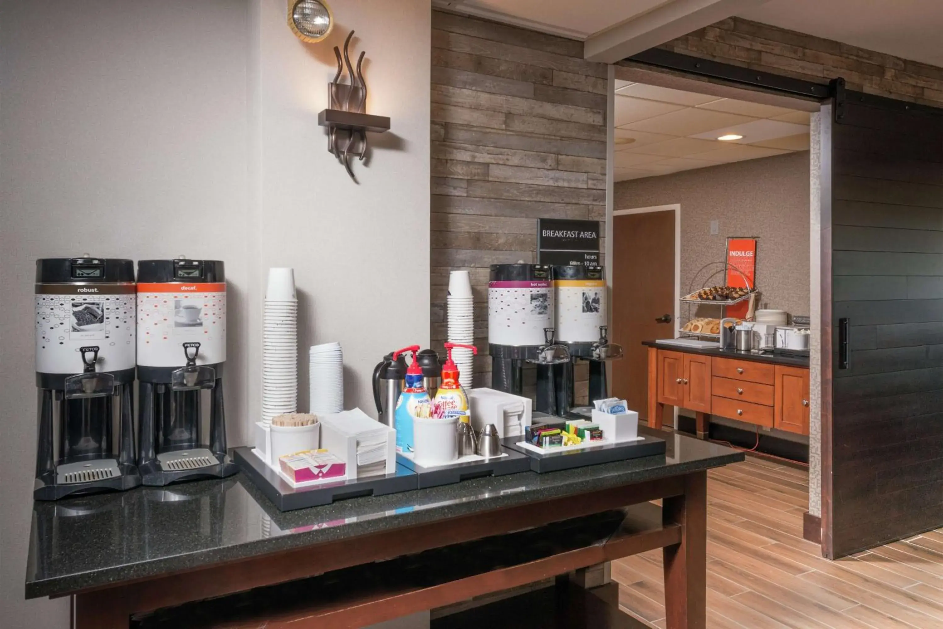 Restaurant/places to eat in Hampton Inn Fall River/Westport Restaurant/places to eat in Hampton Inn Fall River/Westport