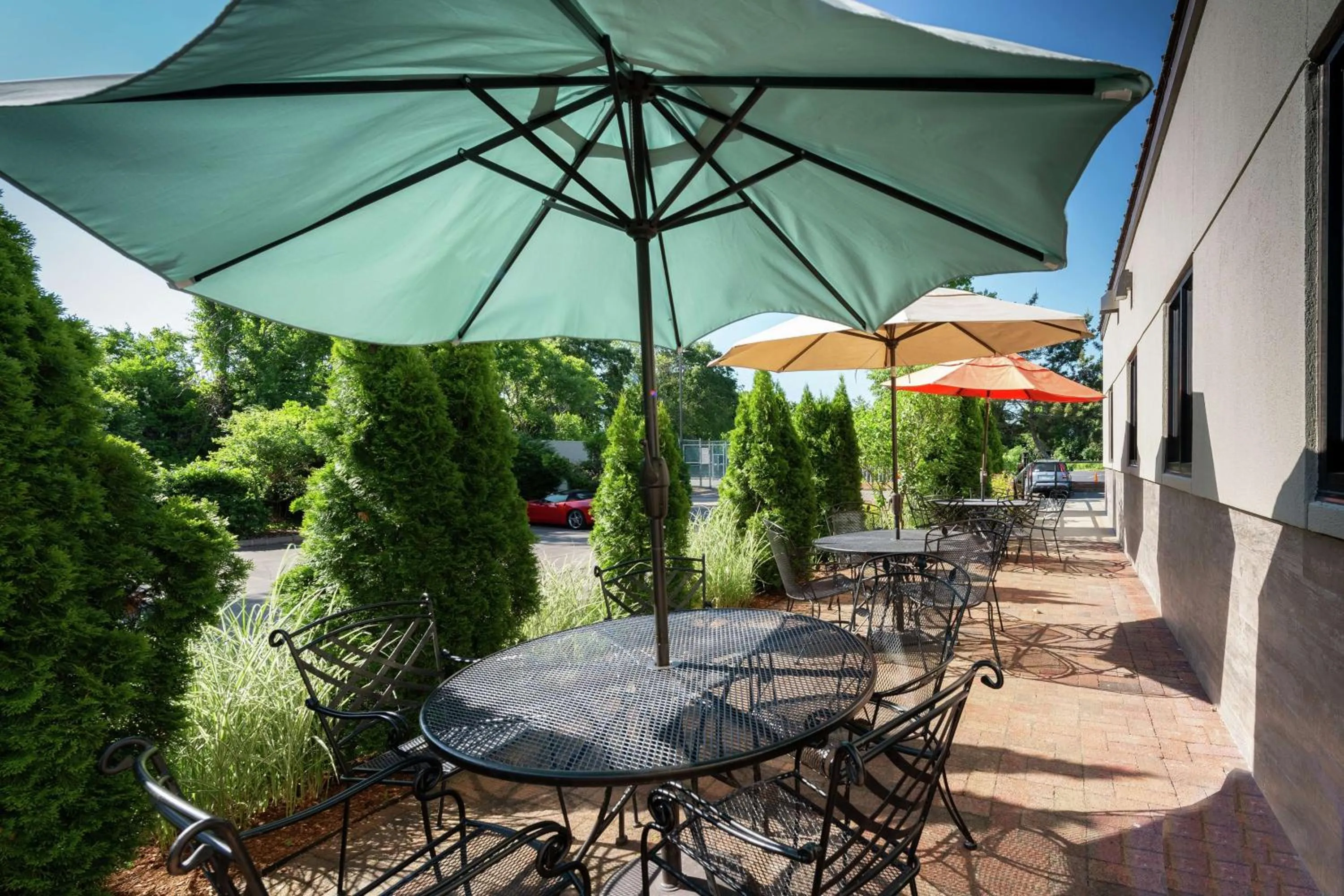 Patio in Hampton Inn Fall River/Westport