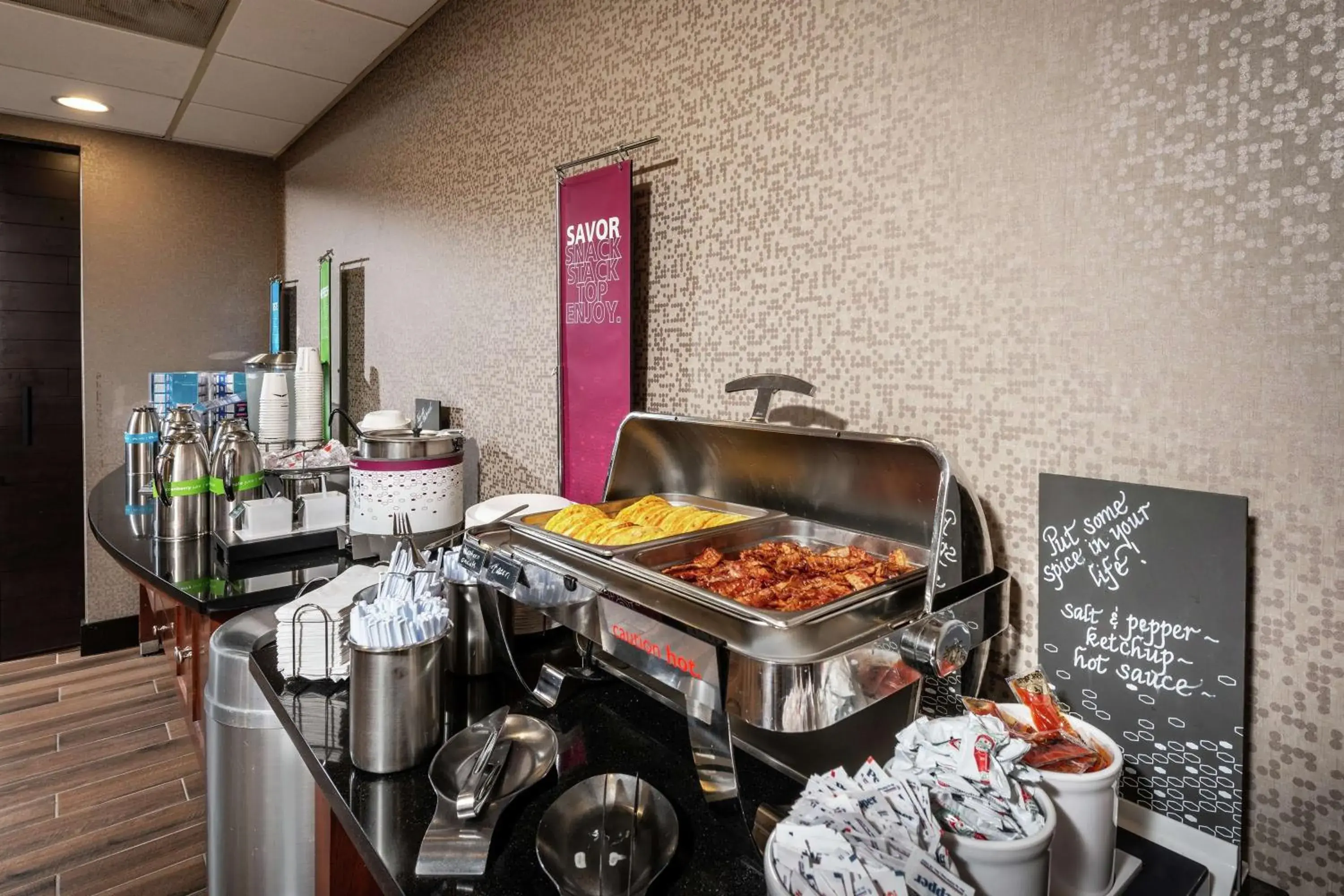 Restaurant/places to eat in Hampton Inn Fall River/Westport Restaurant/places to eat in Hampton Inn Fall River/Westport