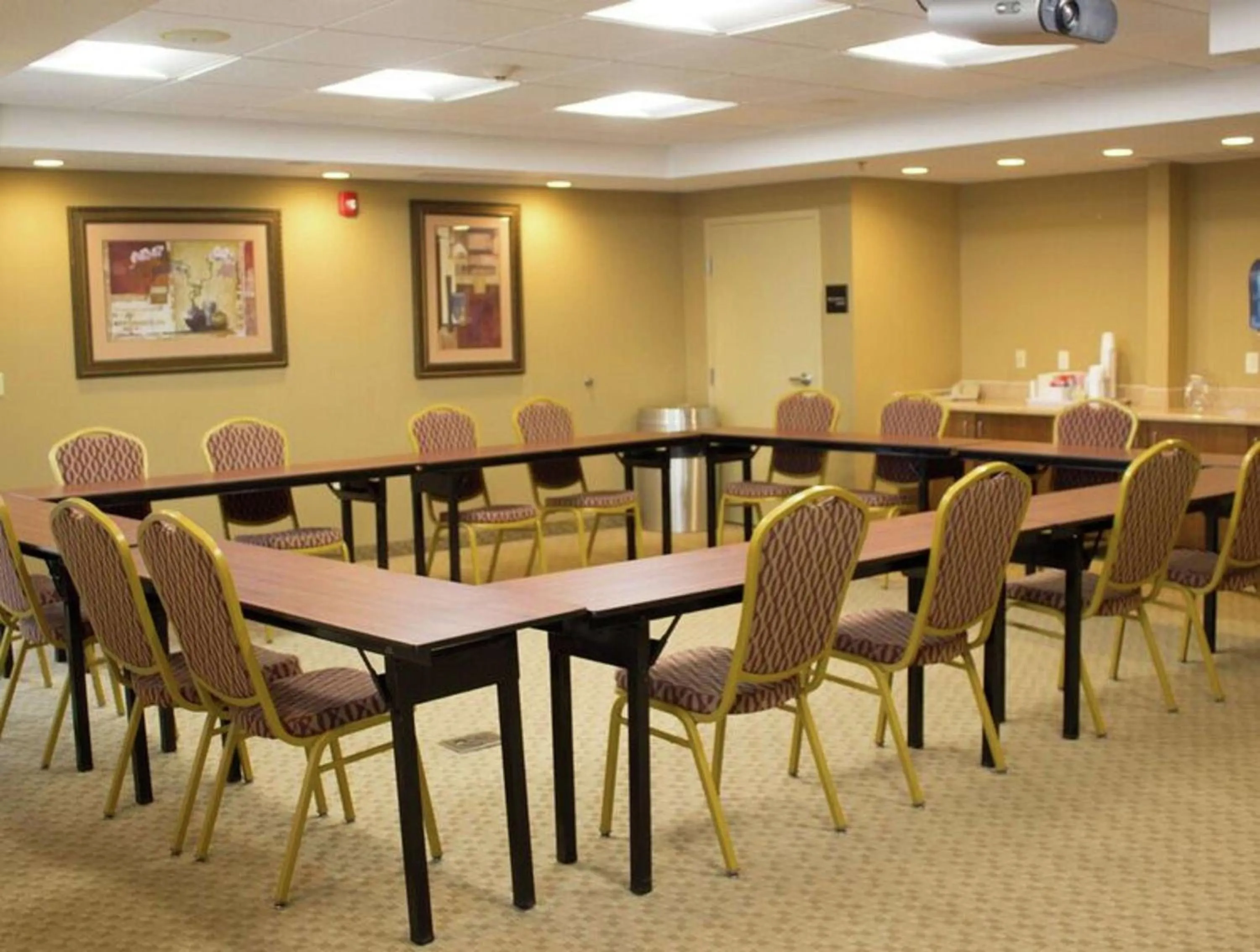 Meeting/conference room in Hampton Inn Gallipolis