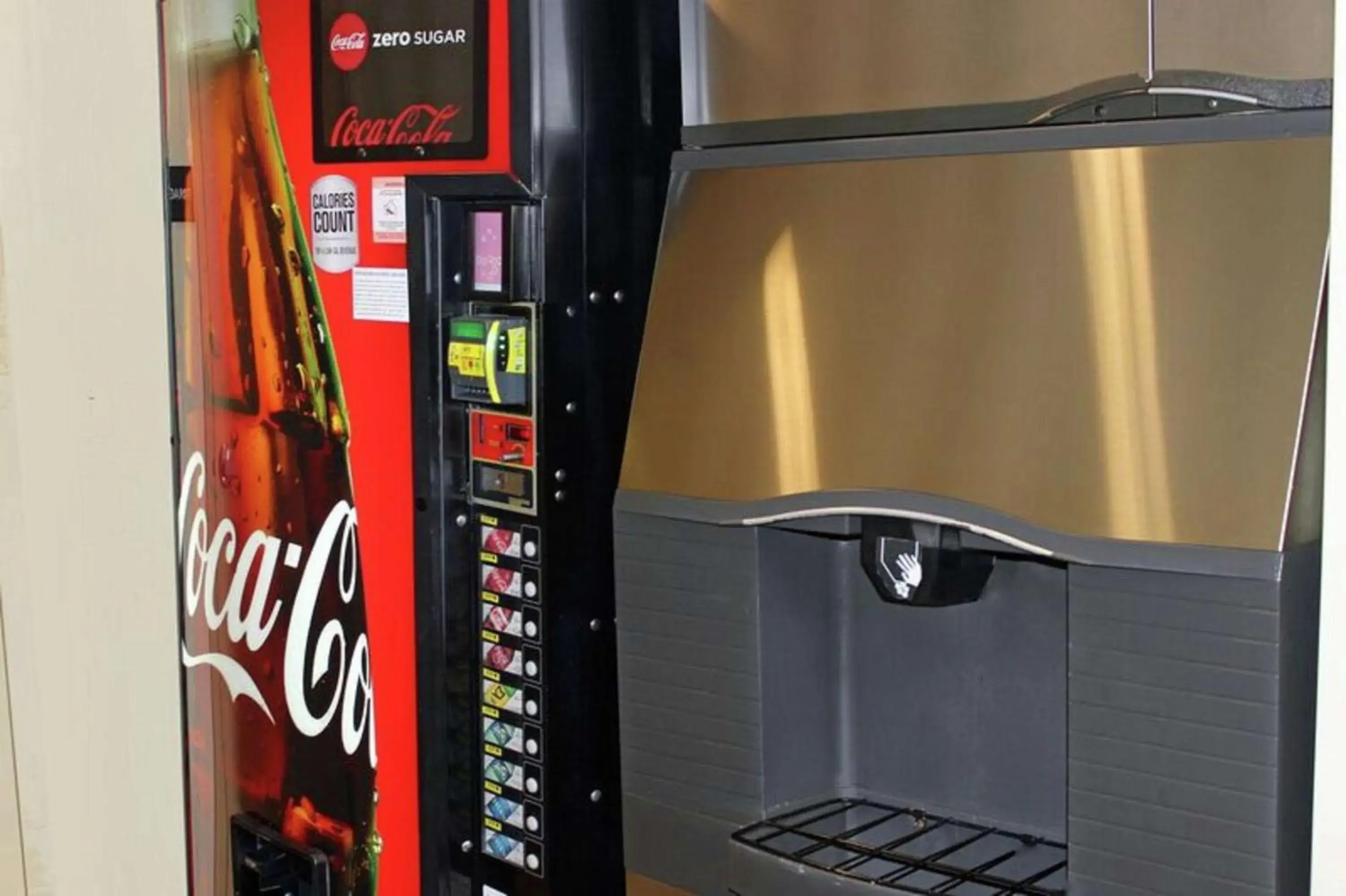 Property building in Hampton Inn Gallipolis Property building in Hampton Inn Gallipolis