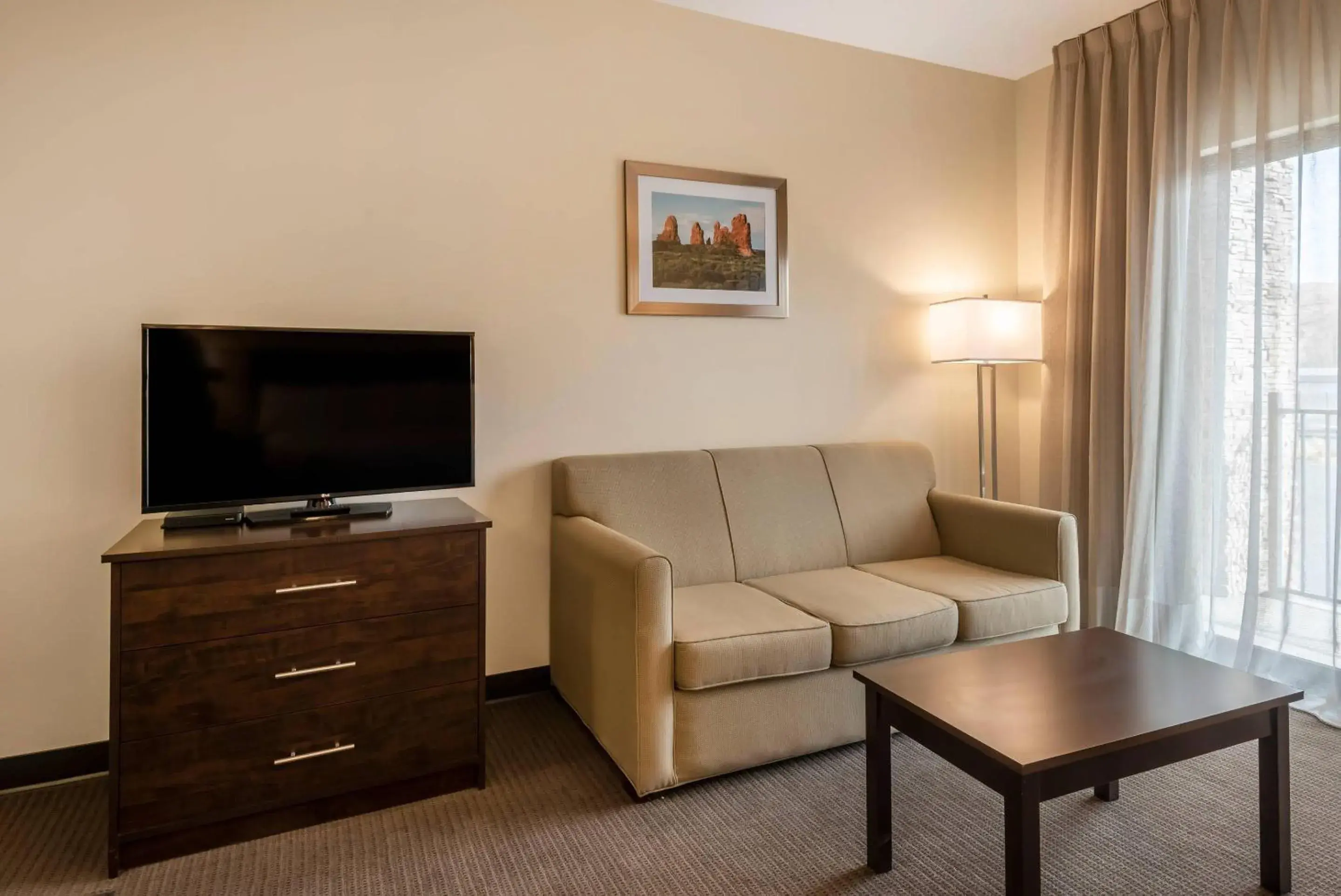 King Suite - Non-Smoking in MainStay Suites Moab near Arches National Park King Suite - Non-Smoking in MainStay Suites Moab near Arches National Park