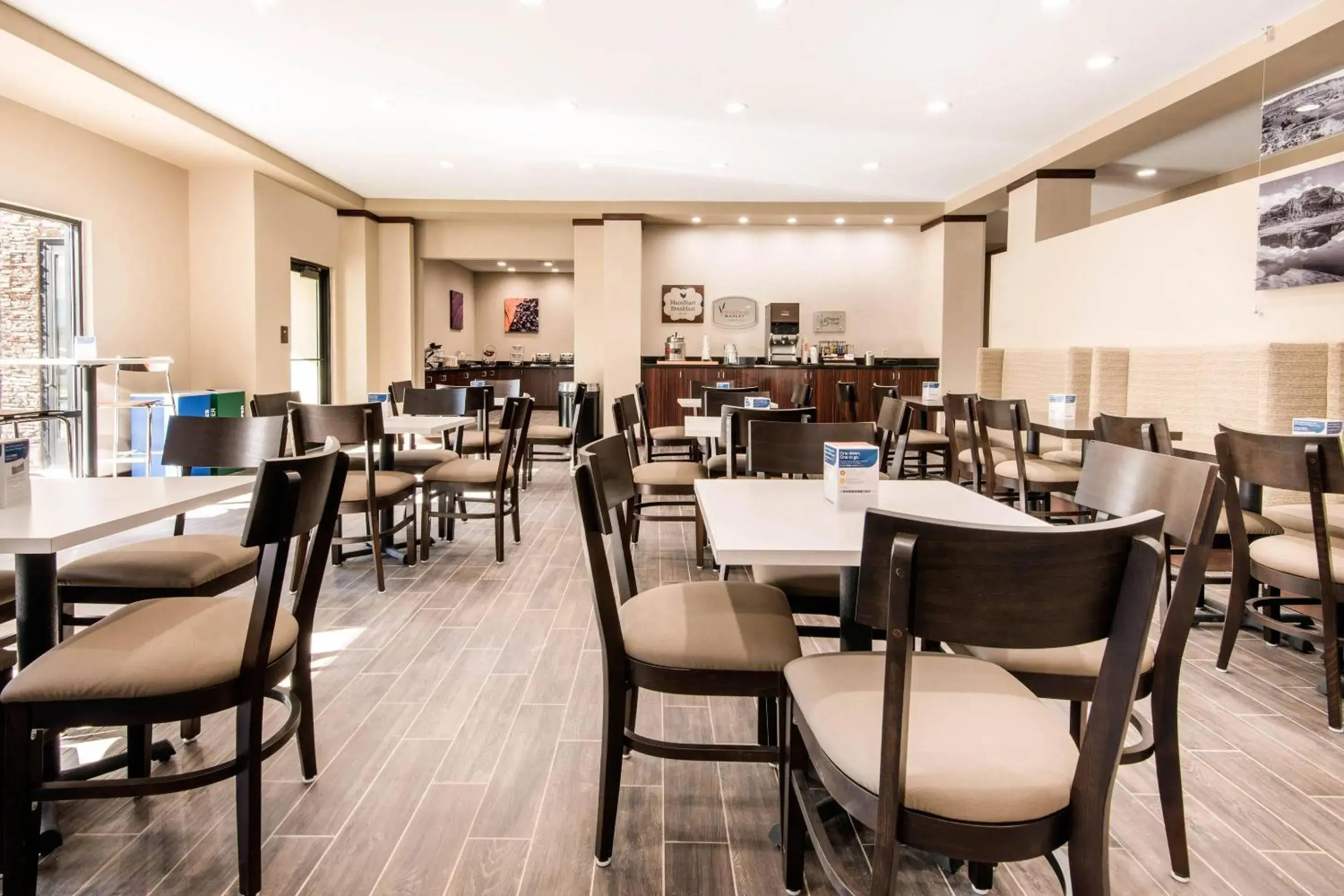 Breakfast in MainStay Suites Moab near Arches National Park Breakfast in MainStay Suites Moab near Arches National Park