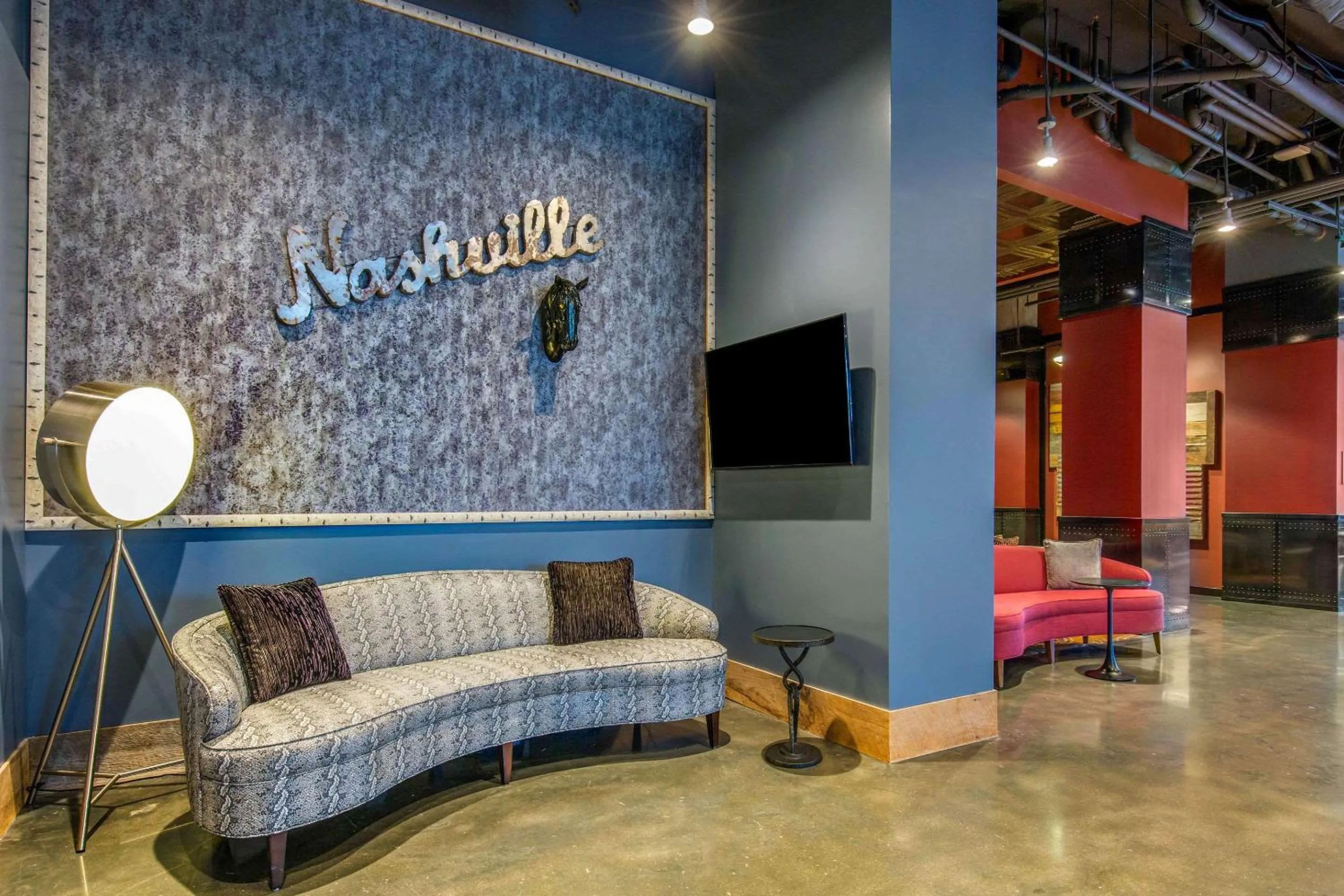 Restaurant/places to eat in Cambria Hotel Nashville Downtown