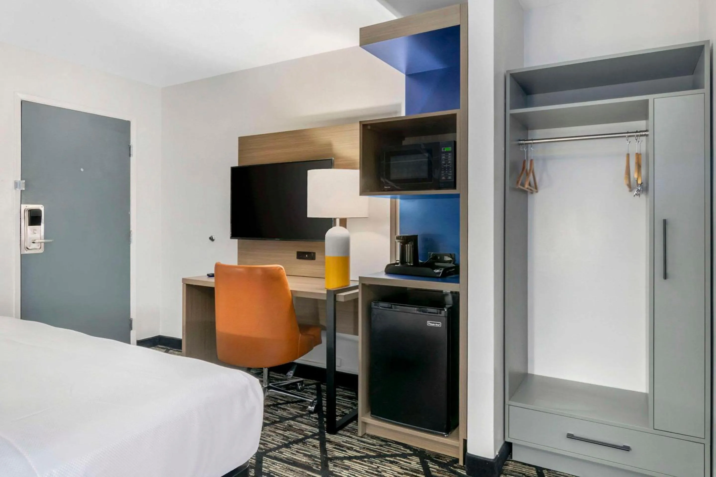 Bedroom in Comfort Inn Kansas City Midtown