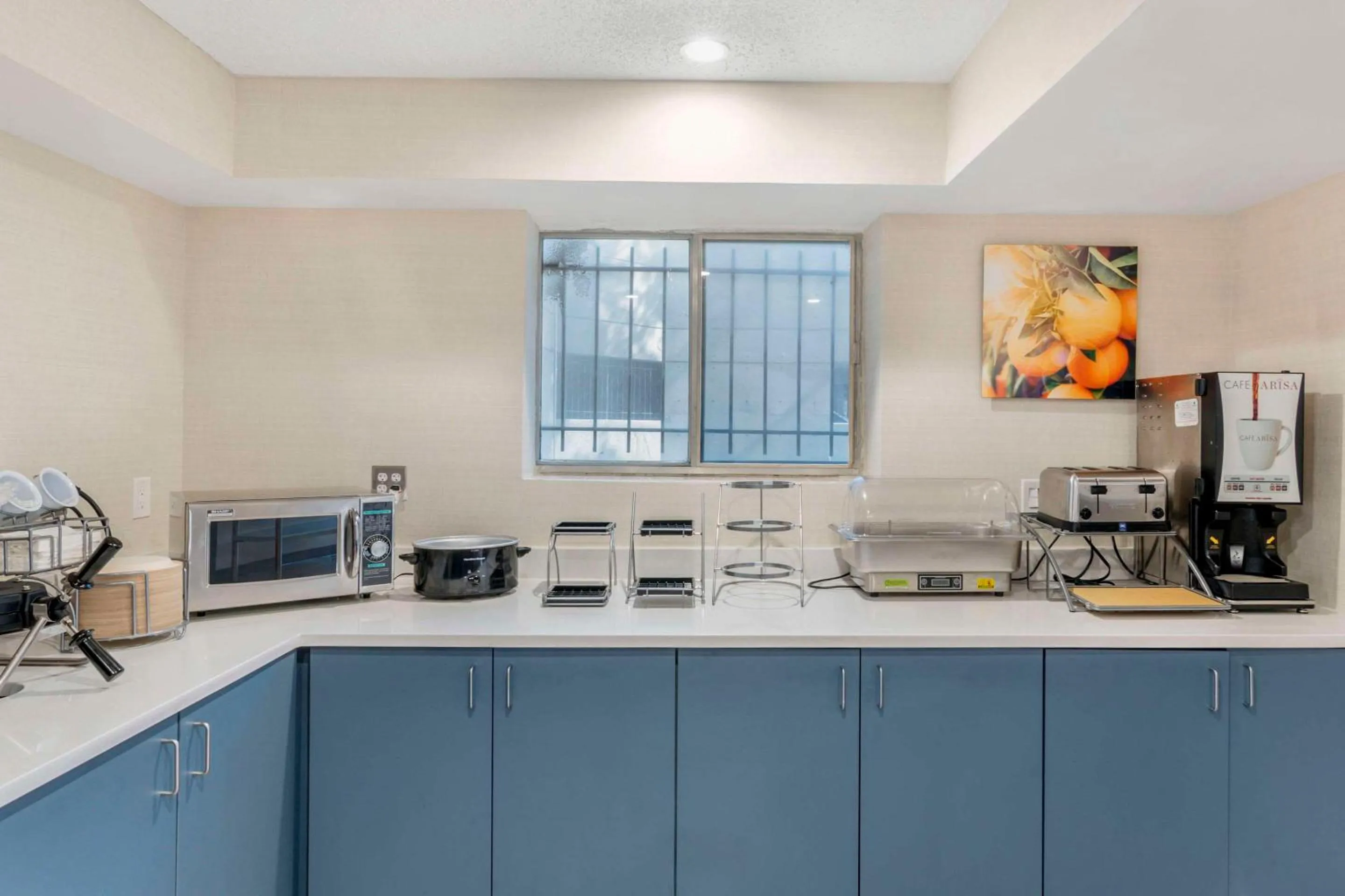 Coffee/tea facilities in Comfort Inn Kansas City Midtown