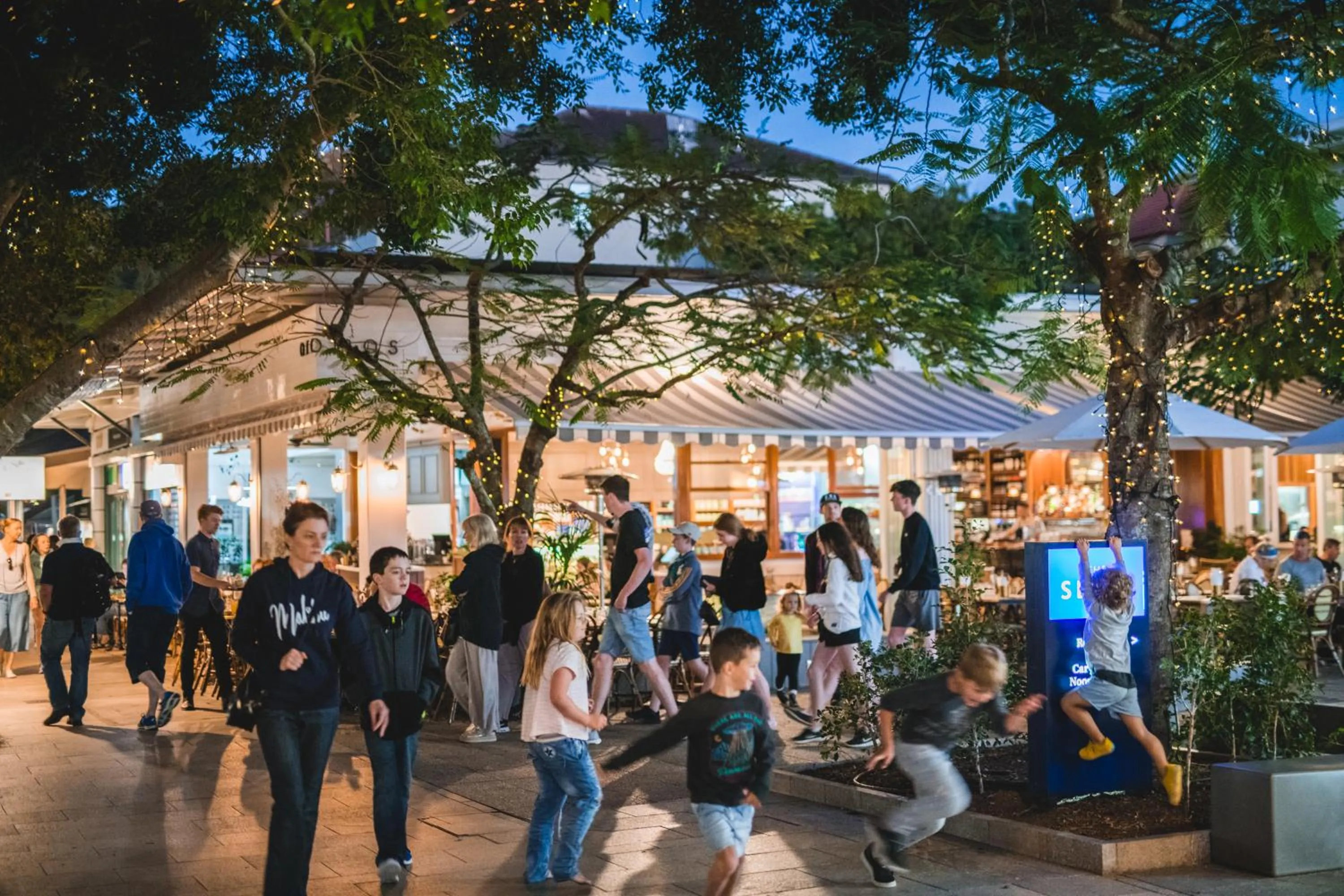 People in Hotel Laguna