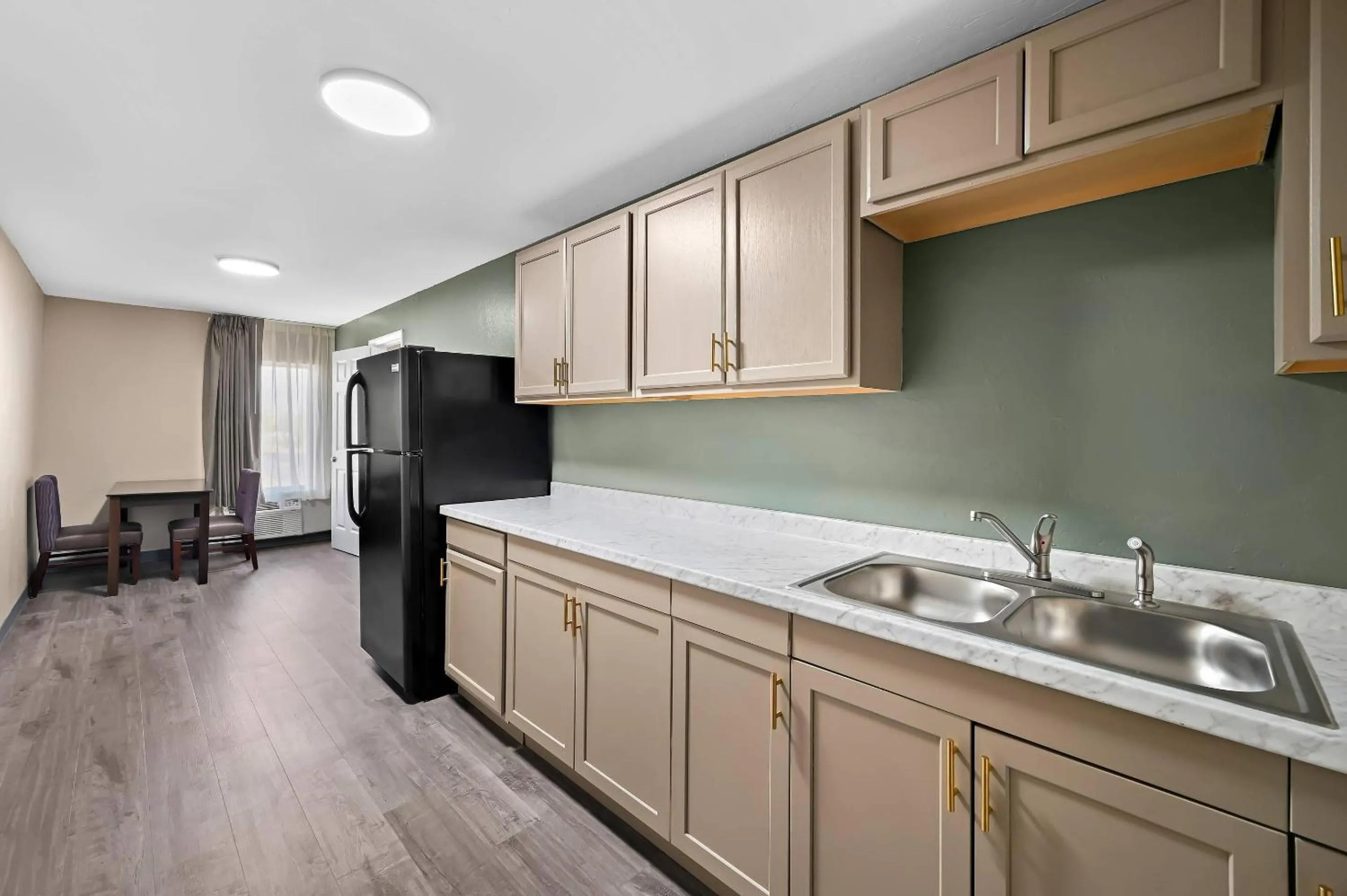 Kitchen or kitchenette in Quality Inn Fort Myers Cape Coral