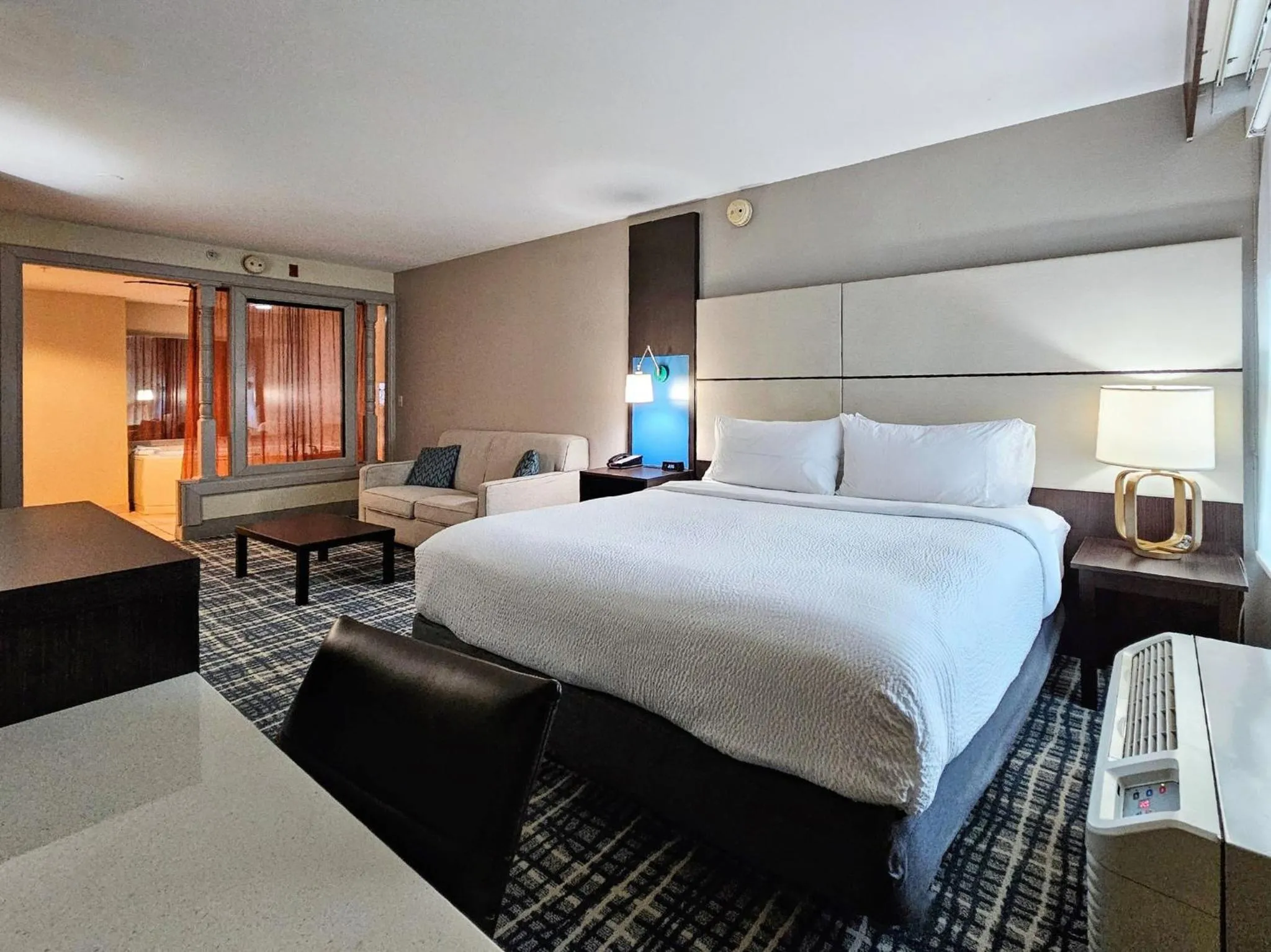 Photo of the whole room, Bed in Holiday Inn - Belcamp - Aberdeen Area by IHG