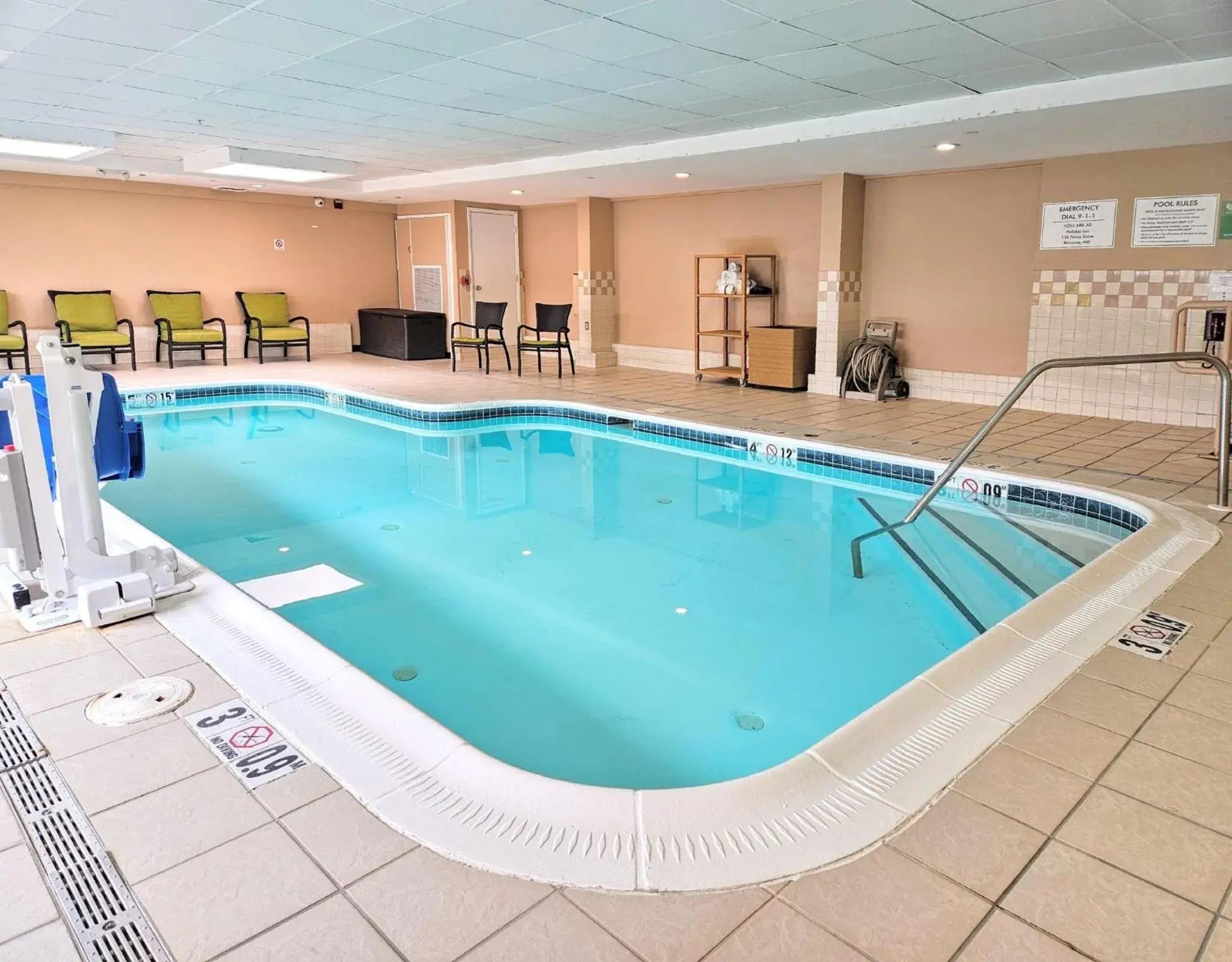 Swimming pool in Holiday Inn - Belcamp - Aberdeen Area by IHG Swimming pool in Holiday Inn - Belcamp - Aberdeen Area by IHG