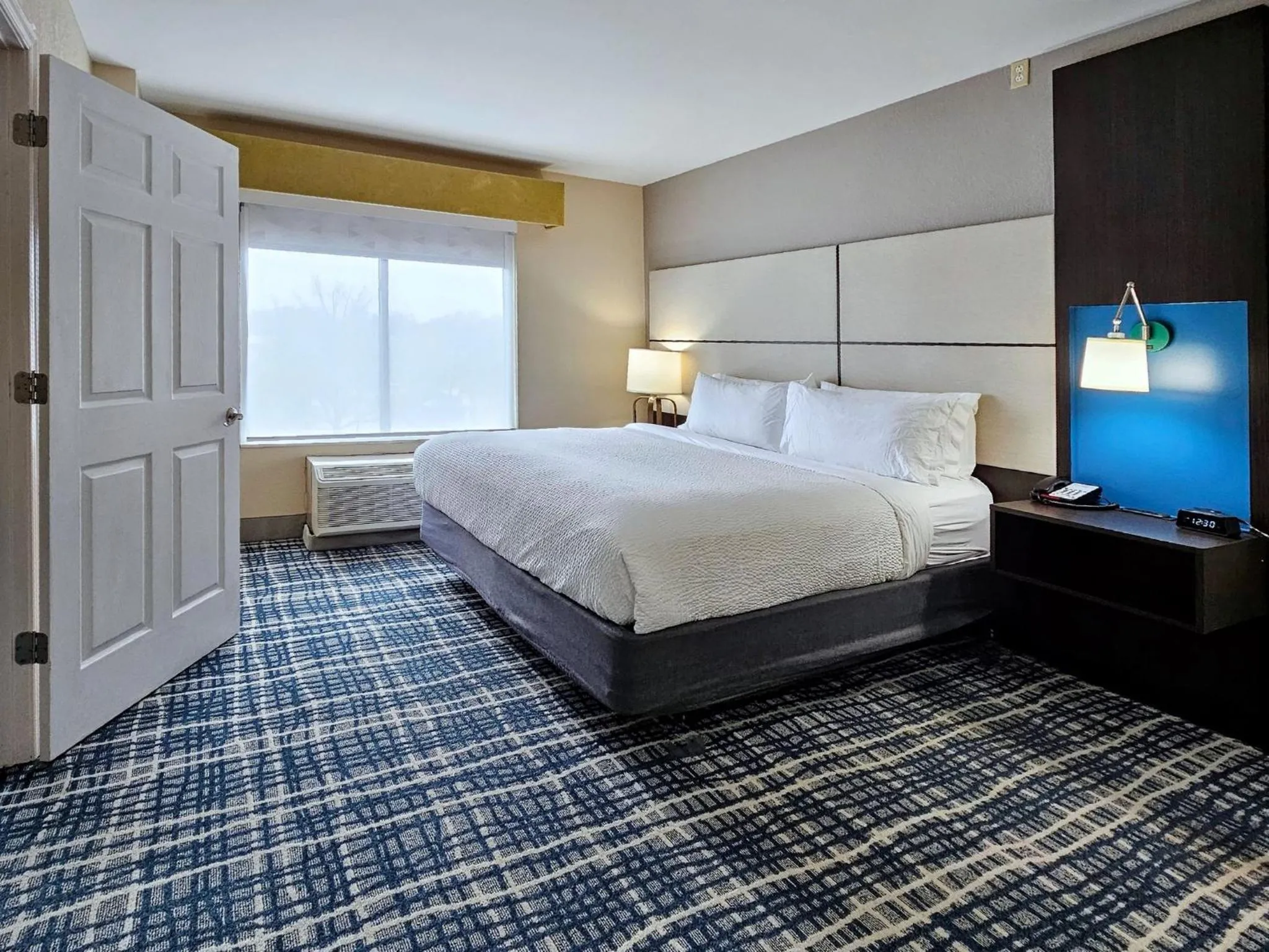Photo of the whole room, Bed in Holiday Inn - Belcamp - Aberdeen Area by IHG