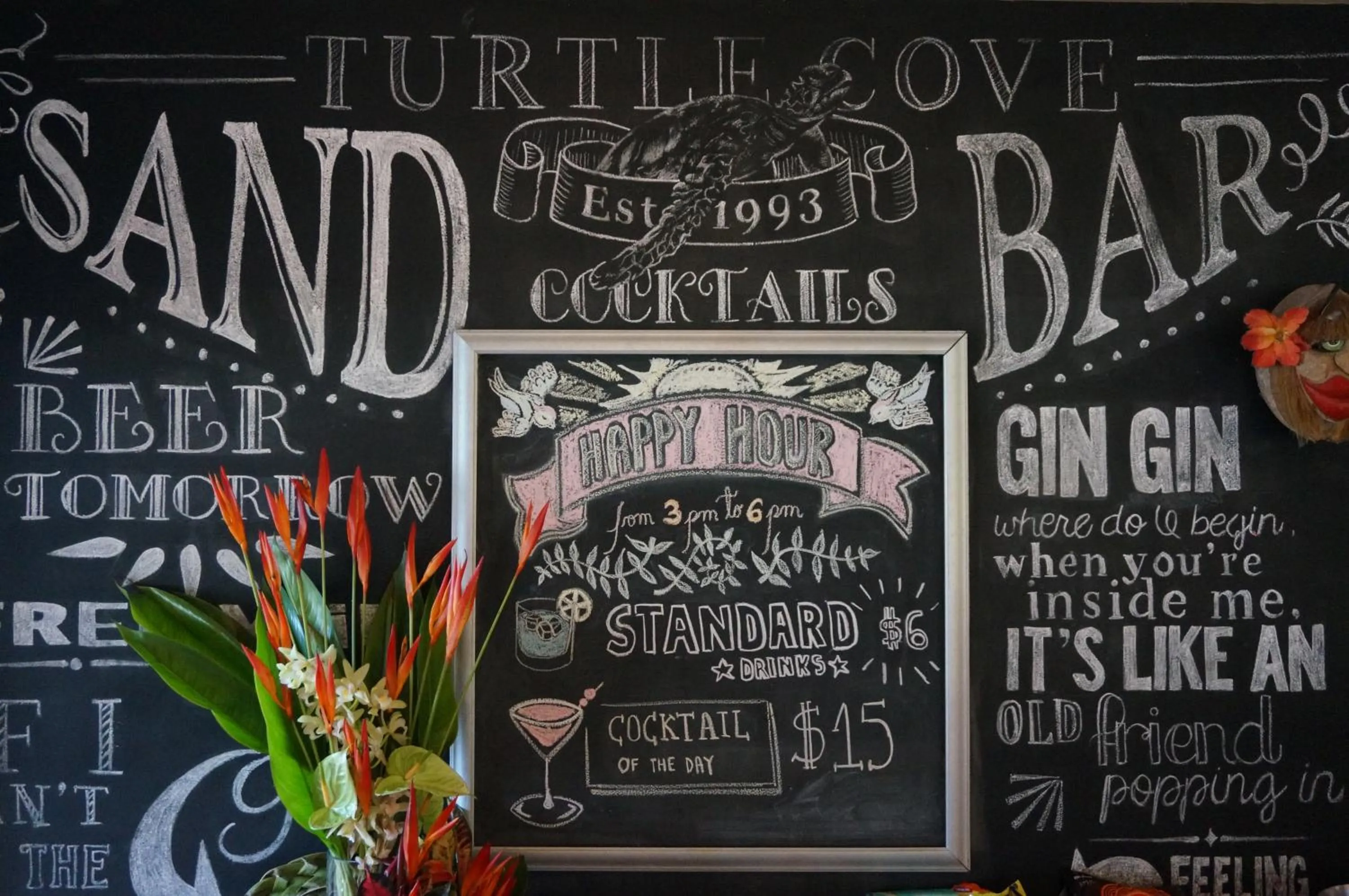 Lounge or bar in Turtle Cove Beach Resort - Adults Only LGBTQIA & Allies