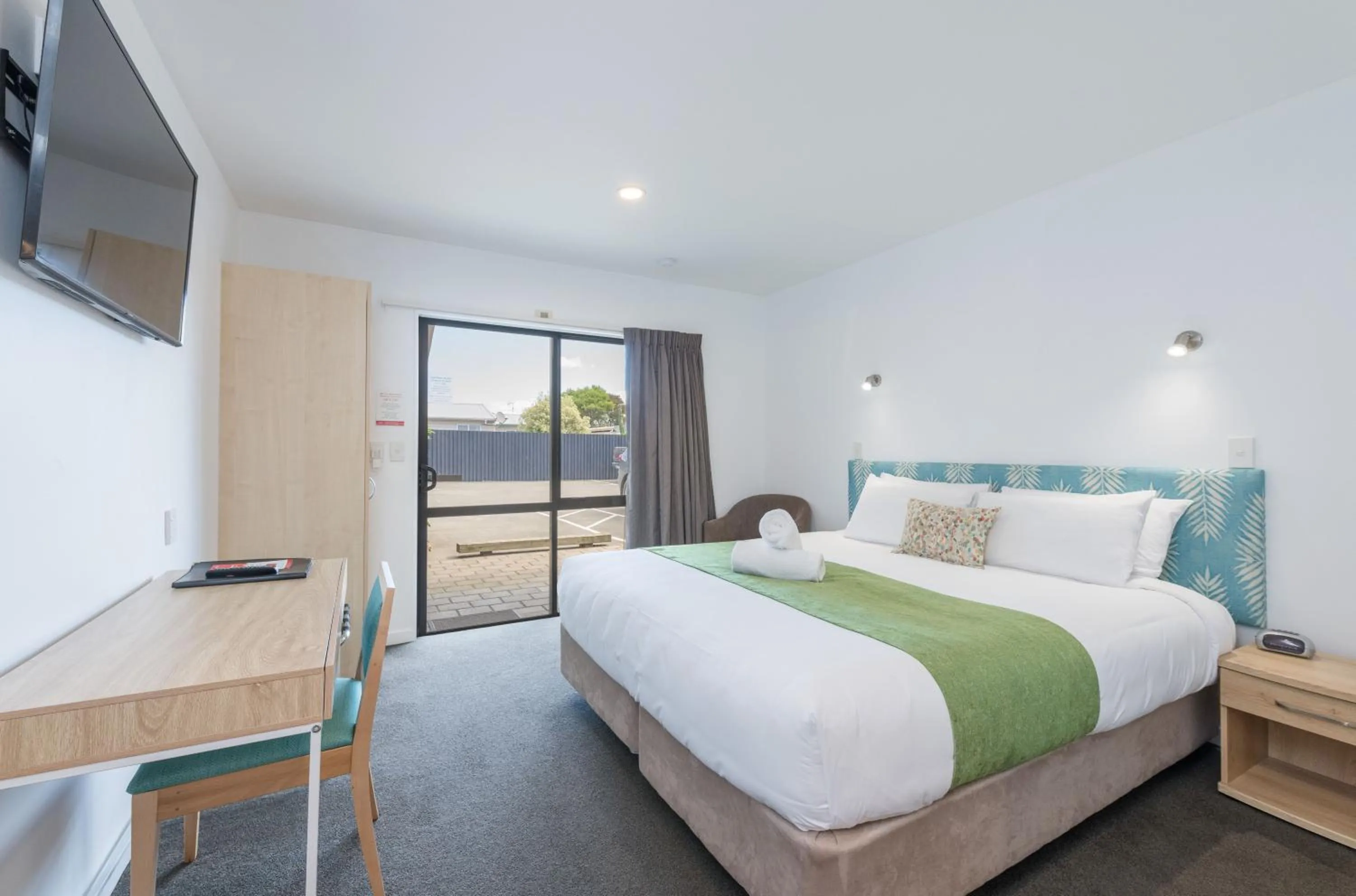 Living room, Bed in Bella Vista Nelson