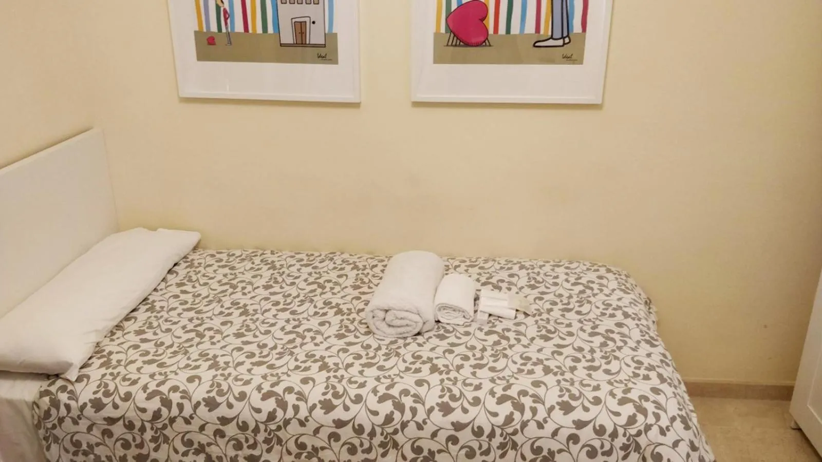 Bed in Carretería Center Apartments