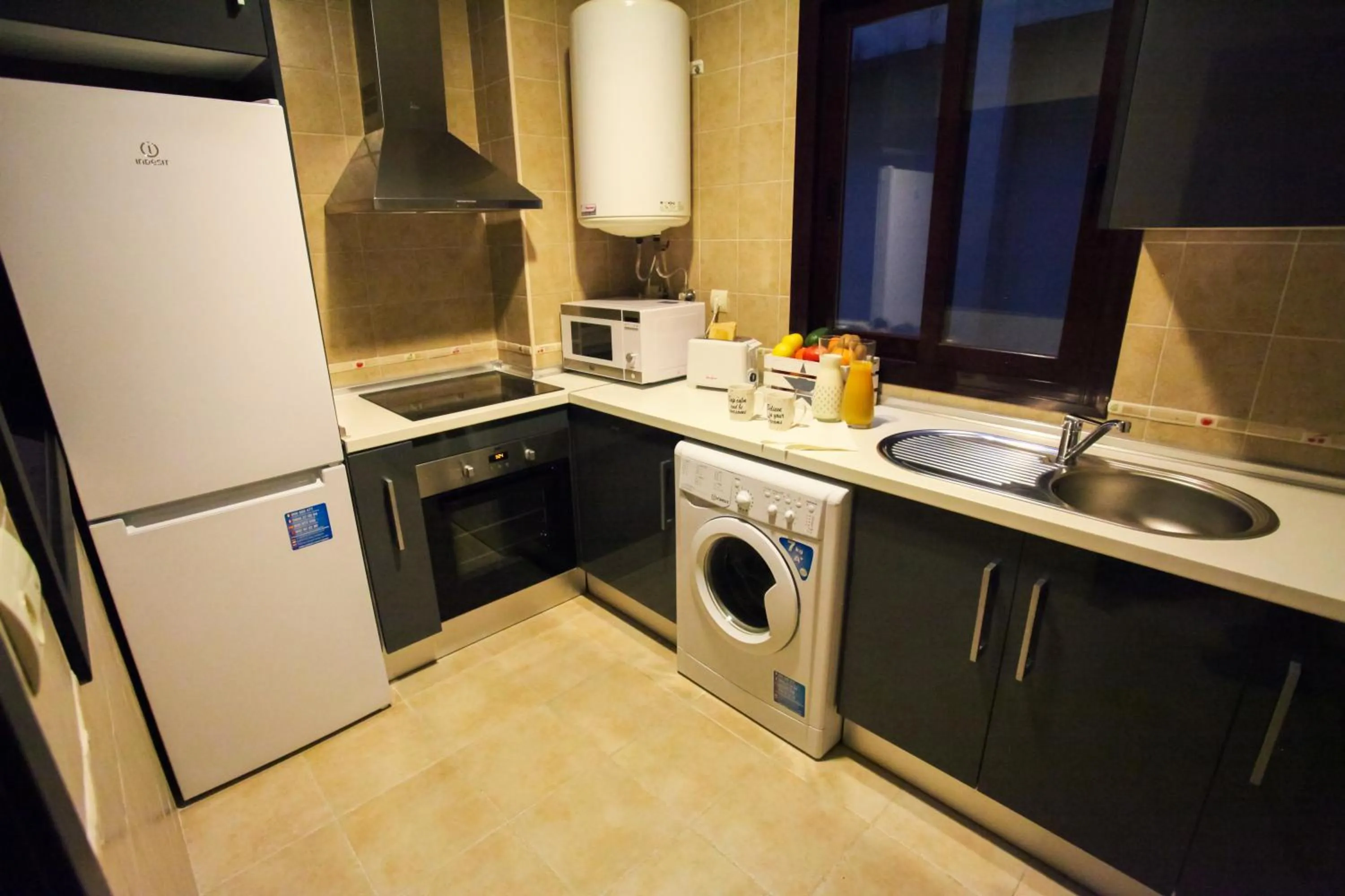 Kitchen or kitchenette in Carretería Center Apartments