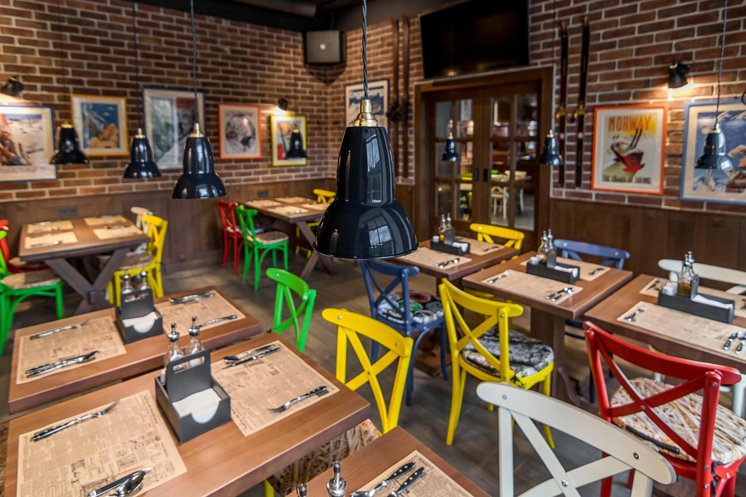 Restaurant/places to eat in AmstelSki
