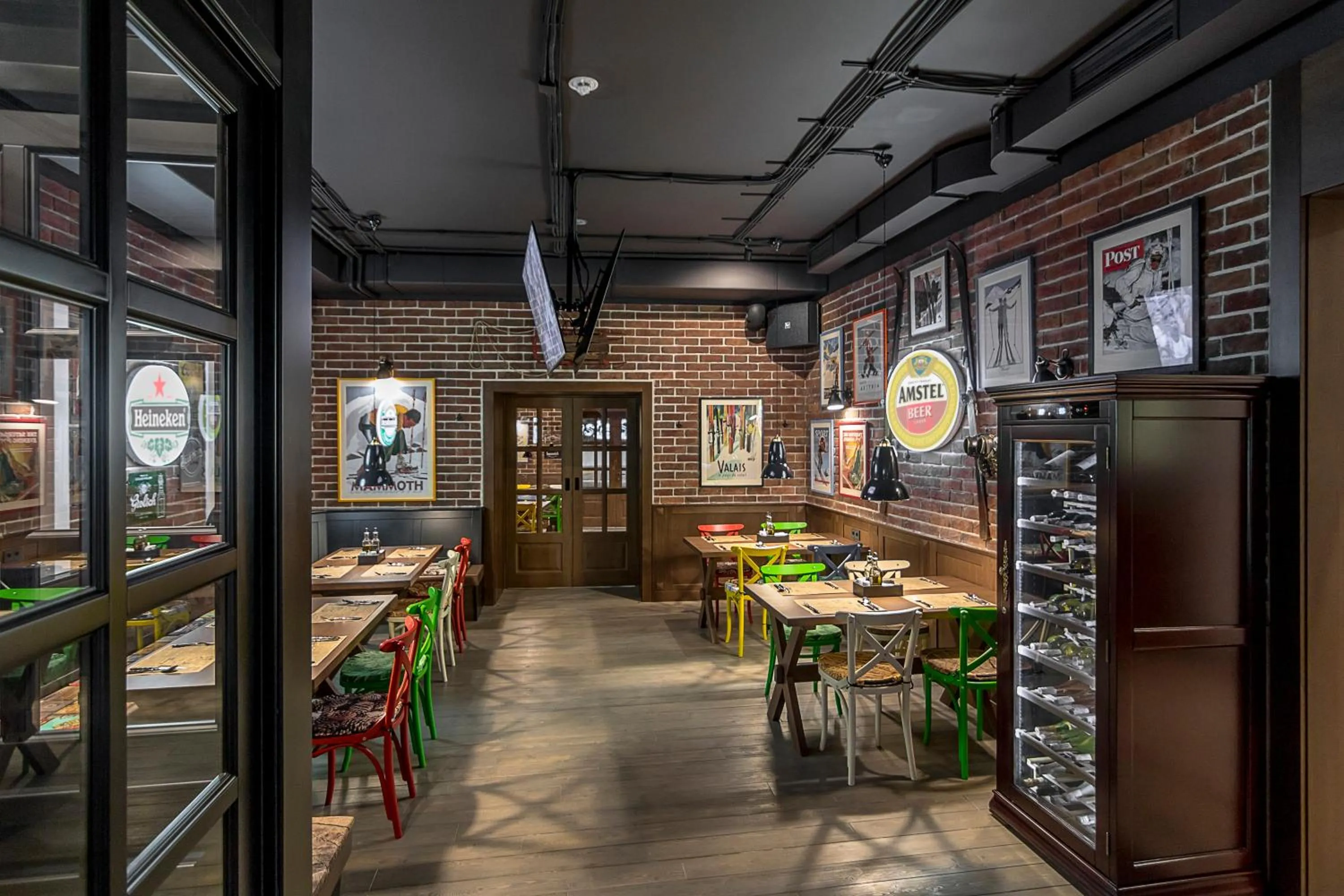 Restaurant/places to eat in AmstelSki