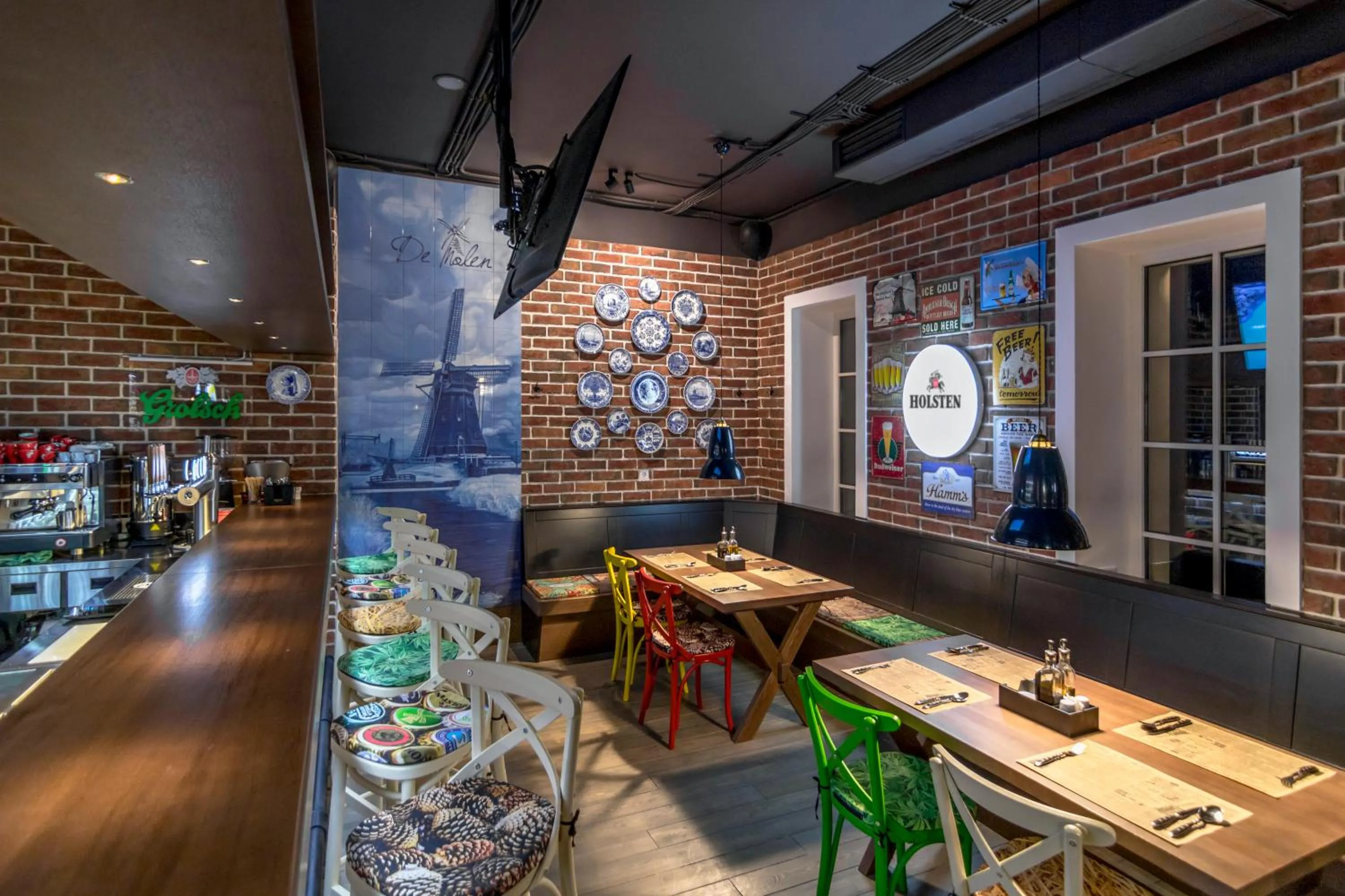 Restaurant/places to eat in AmstelSki