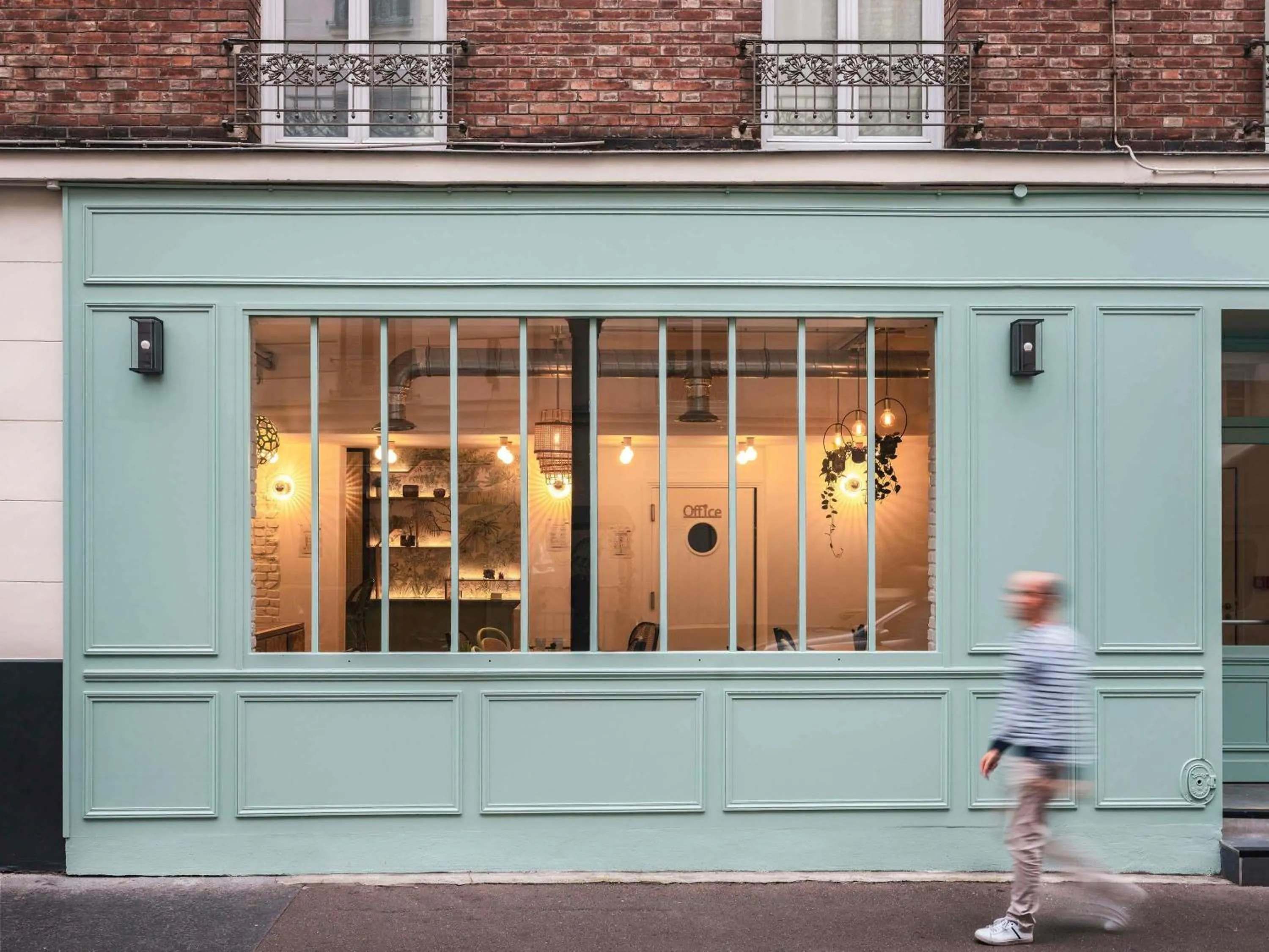 Property building in ibis Styles Paris Montmartre Nord