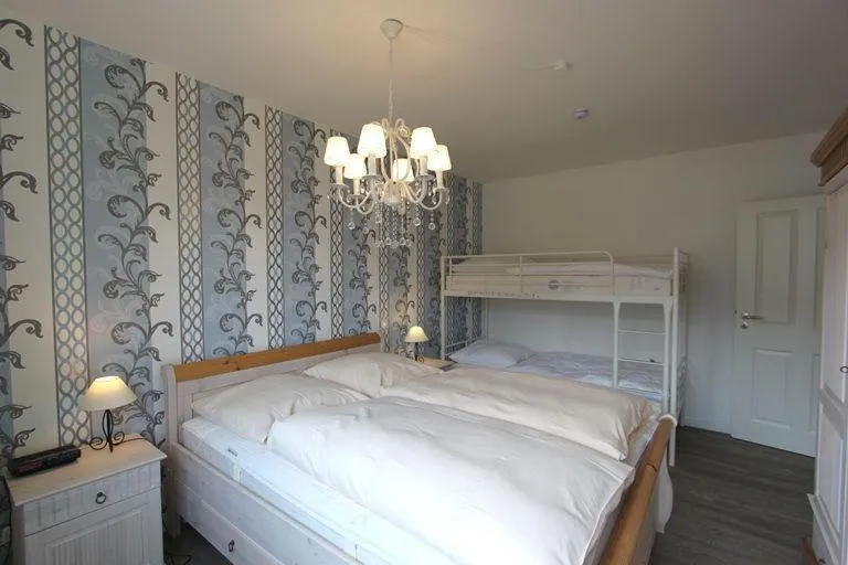Bed in Strandeule