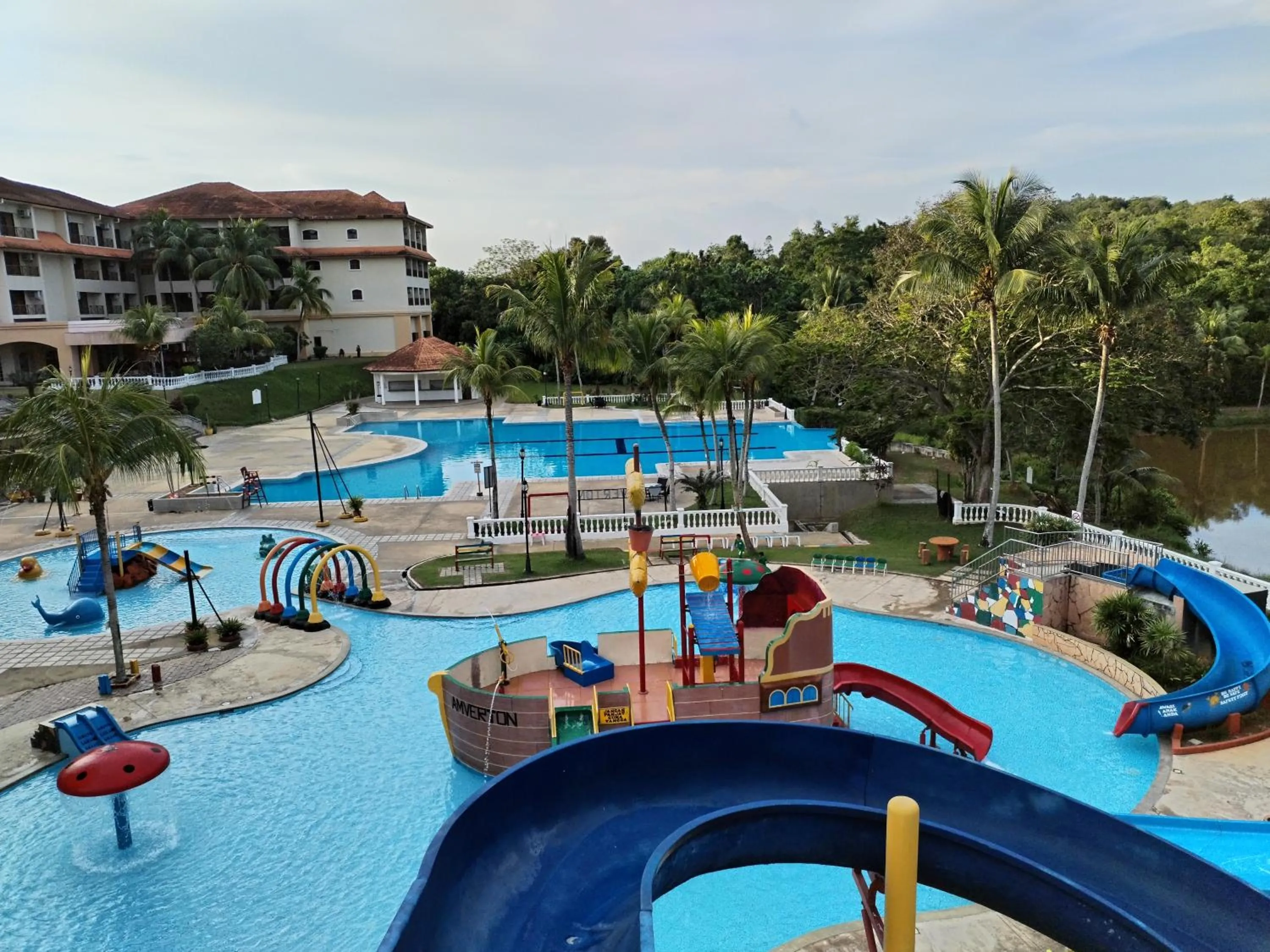 Aqua park in Amverton Heritage Resort