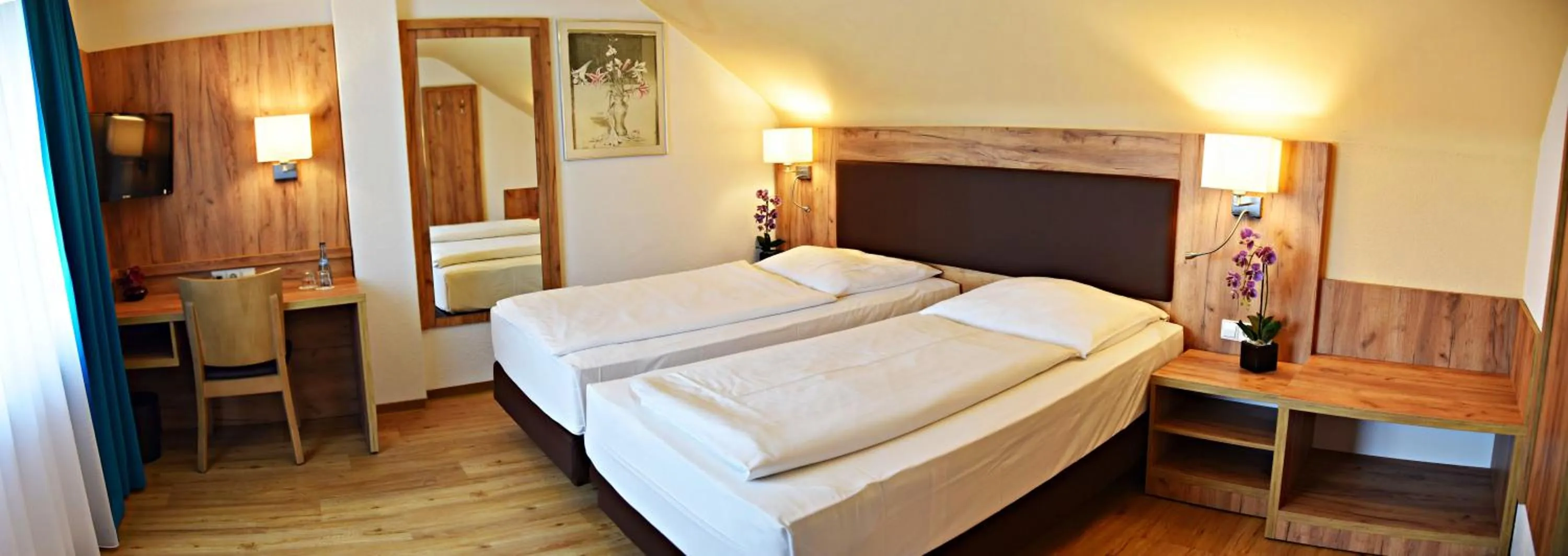 Bed in Garni-Hotel zur Krone