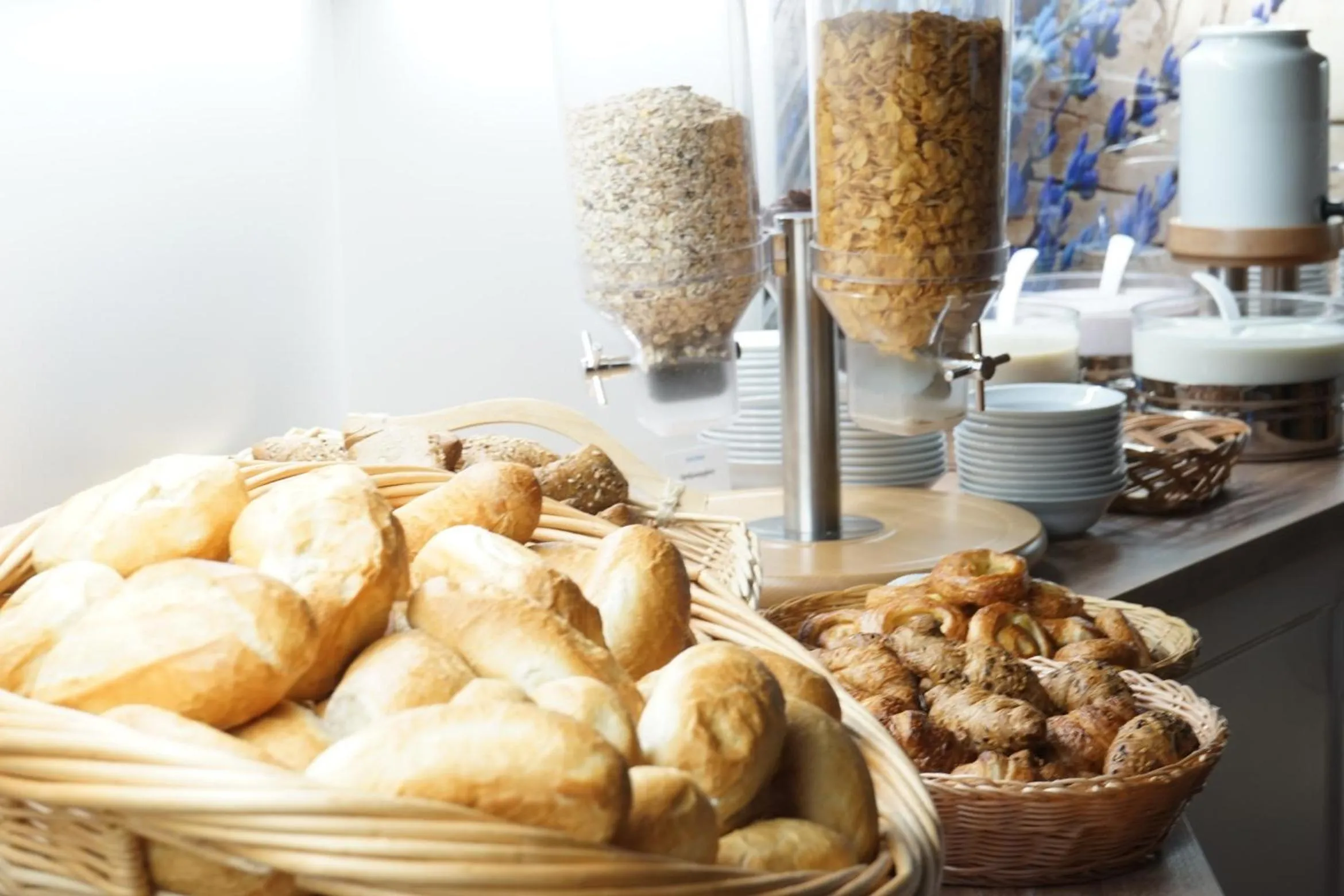 Buffet breakfast in Radduscher Hafen