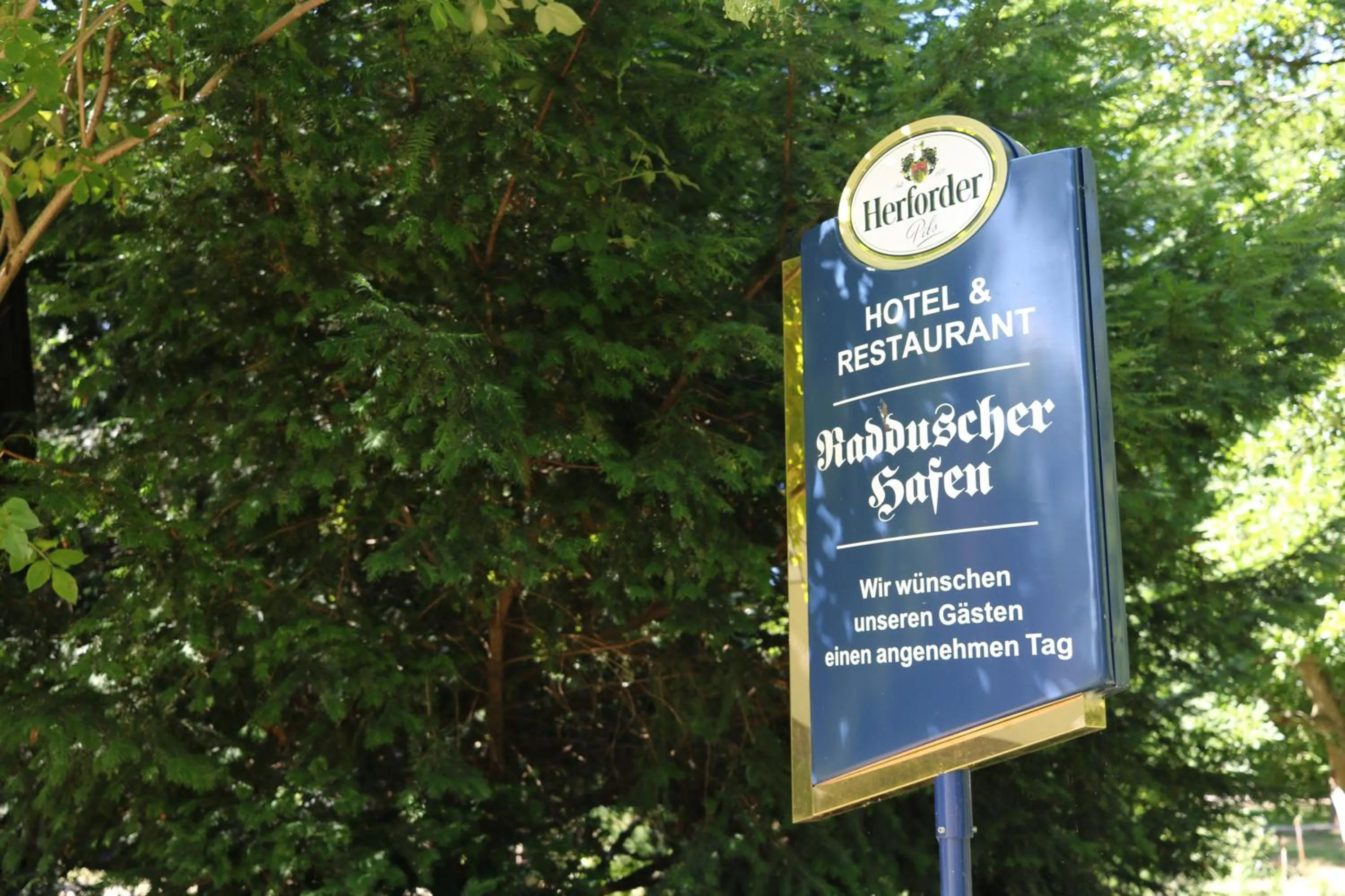 Property logo or sign in Radduscher Hafen