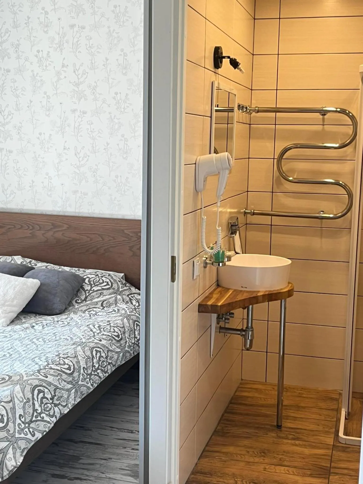 Bed in Godart Rooms Guesthouse