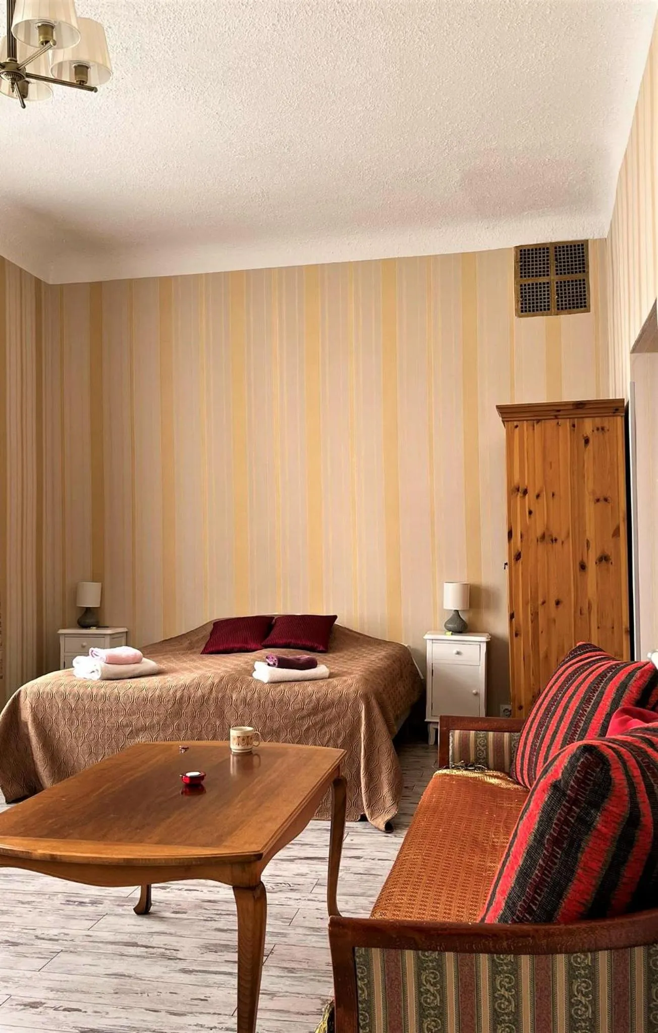 Godart Rooms Guesthouse